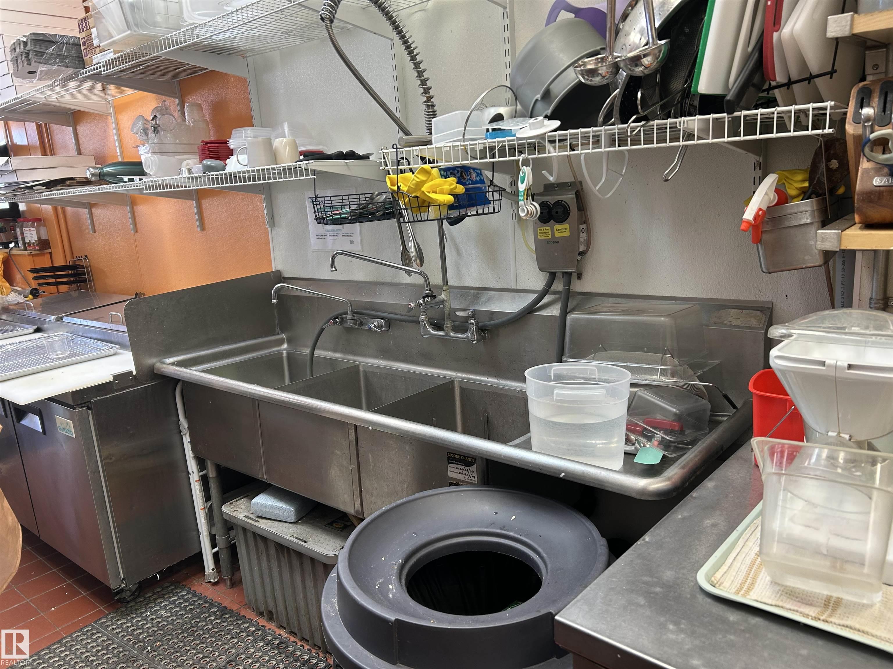 Picture for #19 2976 Ellwood DR SW SW