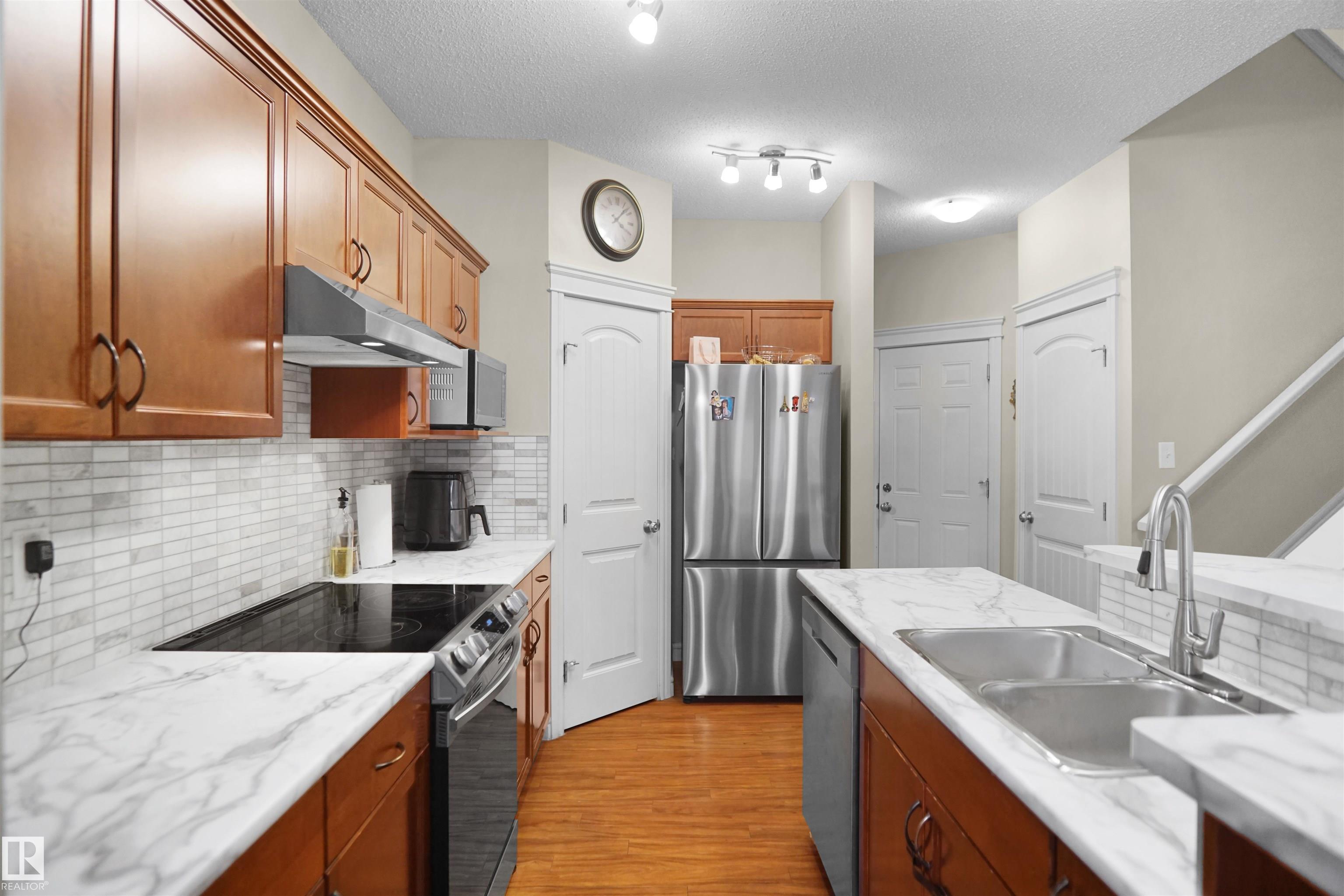 Photo 11 at 11409 13 Avenue SW, Rutherford, Edmonton