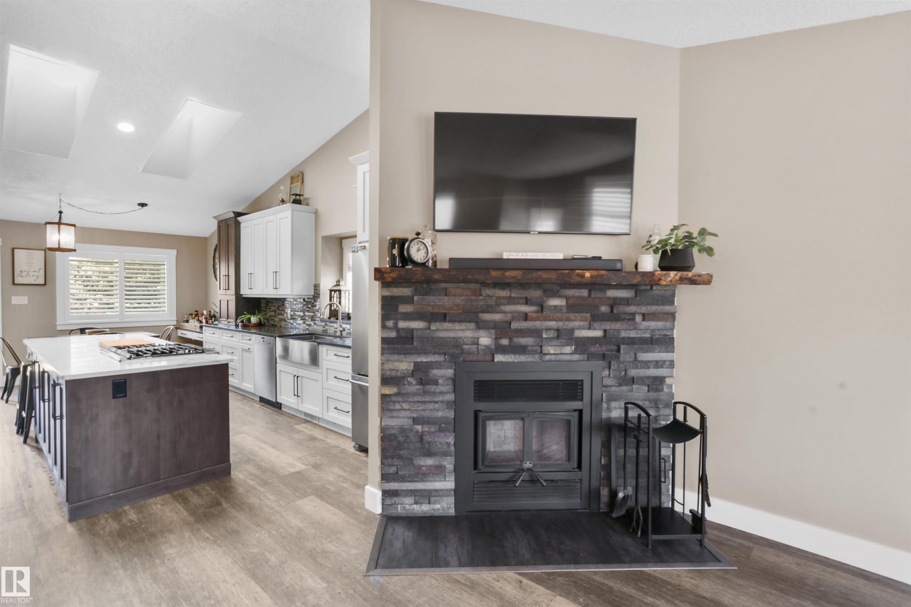 Photo 18 at 4 - 27005 Twp Road 511, Chelsea Estates, Rural Parkland County