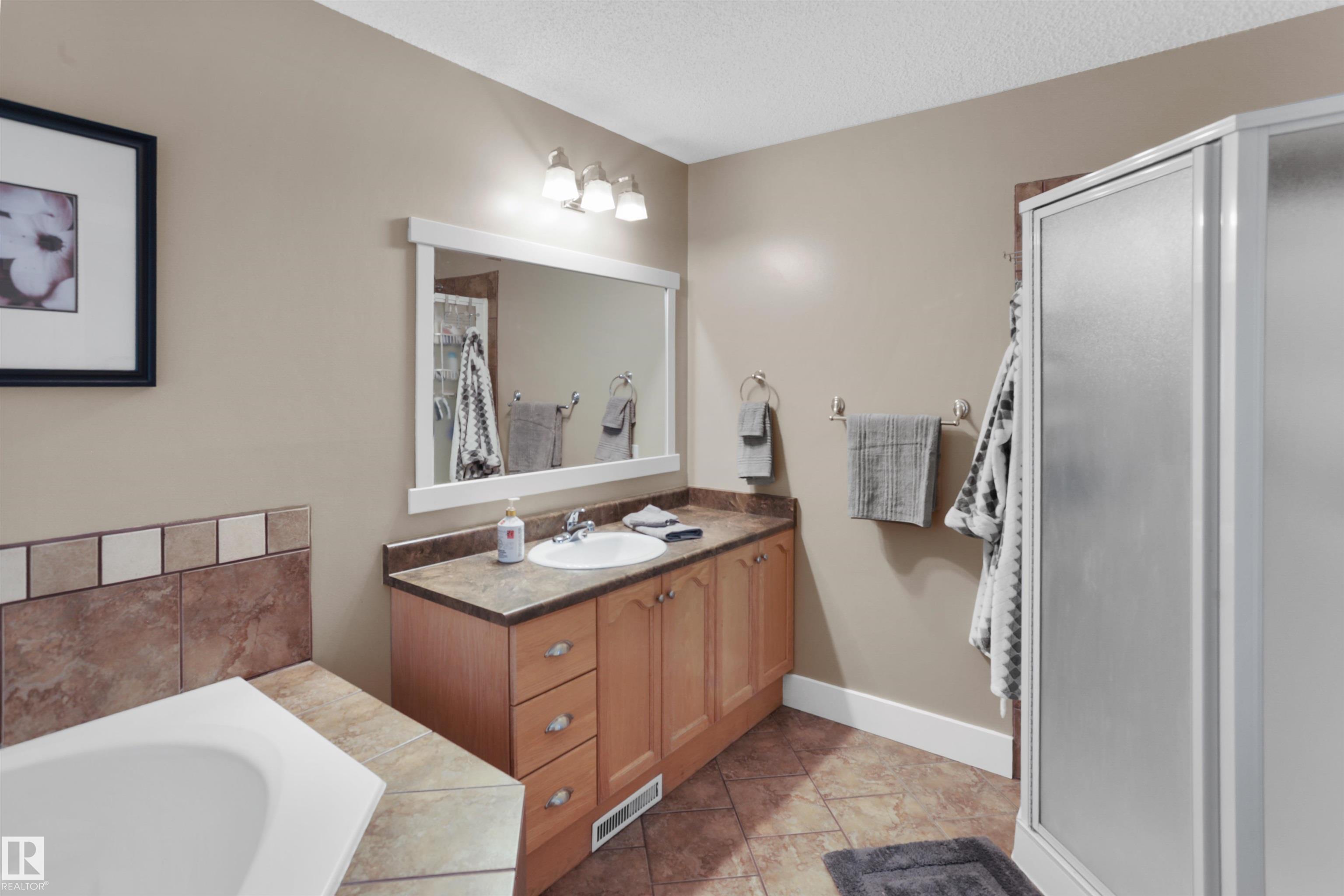 Photo 27 at 4 - 27005 Twp Road 511, Chelsea Estates, Rural Parkland County