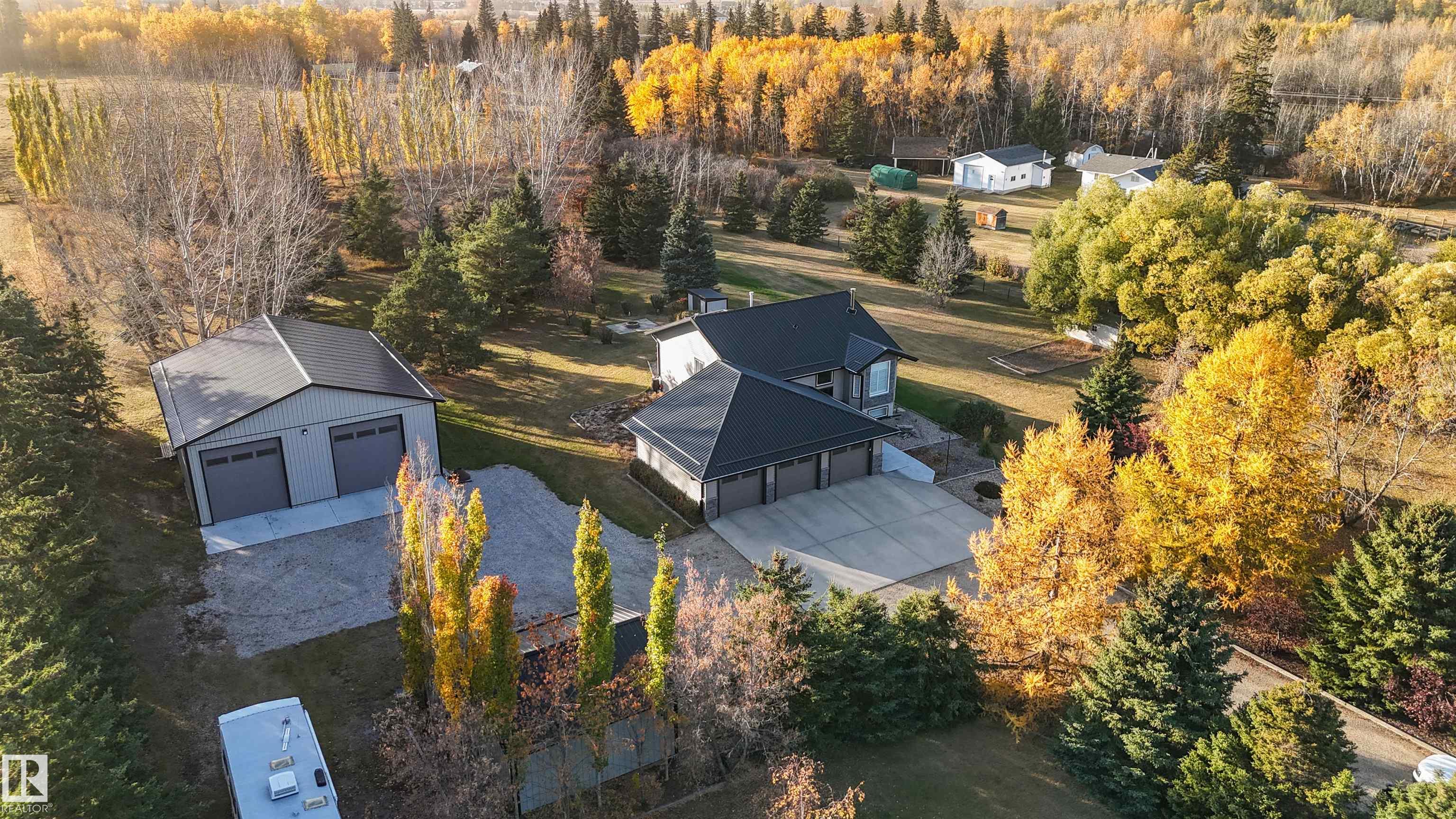 Photo 4 at 4 - 27005 Twp Road 511, Chelsea Estates, Rural Parkland County