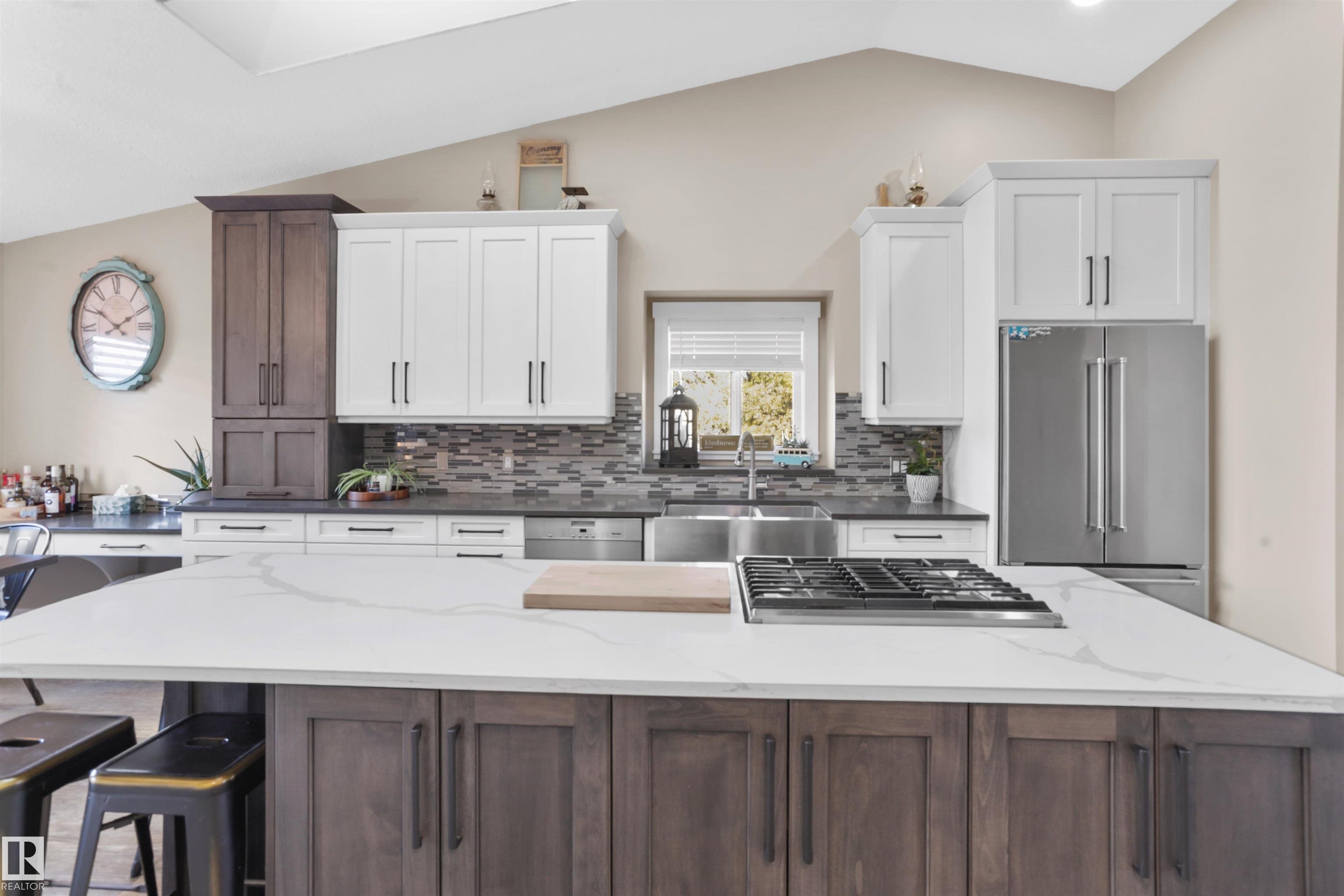 Photo 8 at 4 - 27005 Twp Road 511, Chelsea Estates, Rural Parkland County