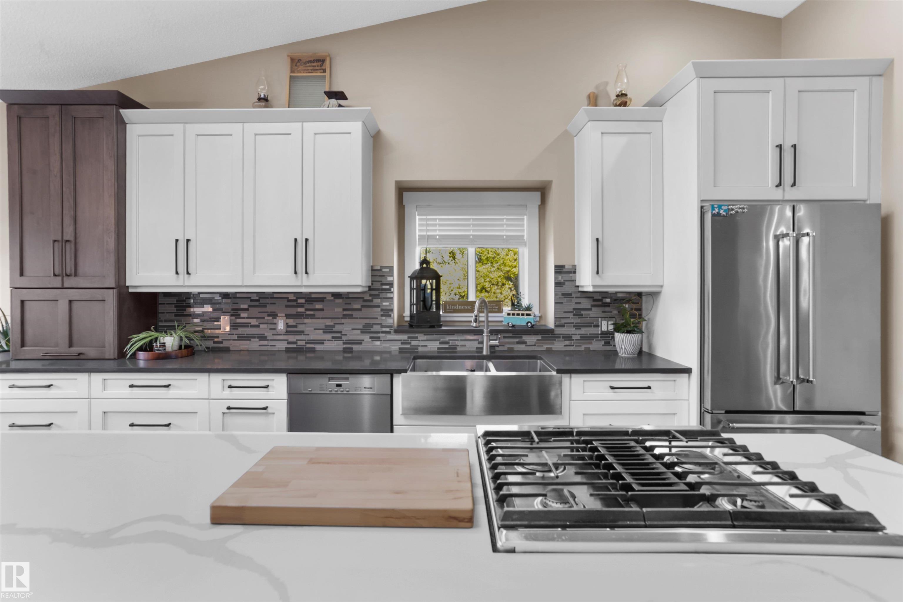 Photo 9 at 4 - 27005 Twp Road 511, Chelsea Estates, Rural Parkland County