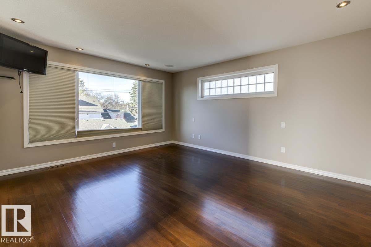 Photo 34 at 11122 52 Street NW, Highlands, Edmonton