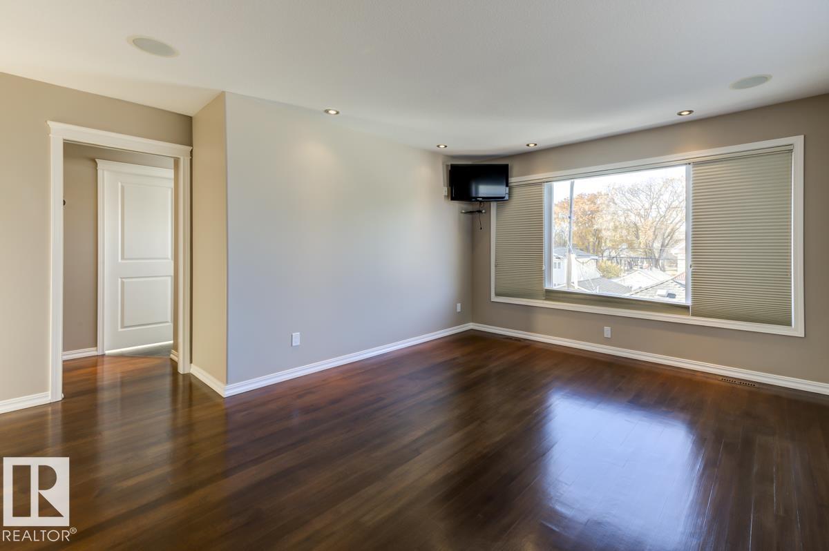 Photo 35 at 11122 52 Street NW, Highlands, Edmonton