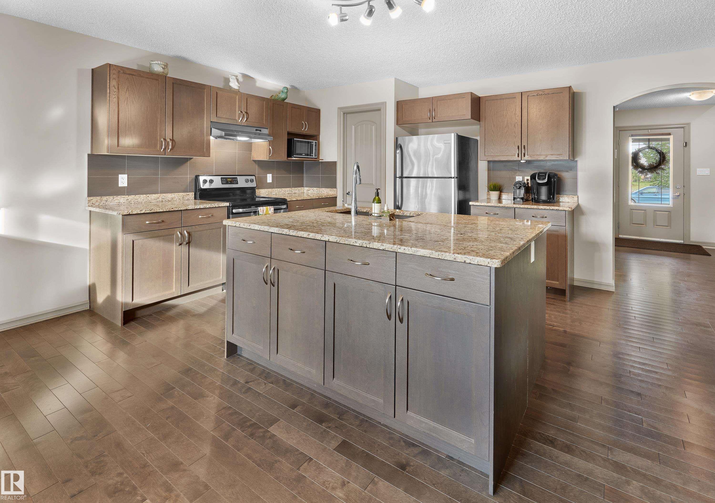 Picture for 2114 Glenridding WY SW