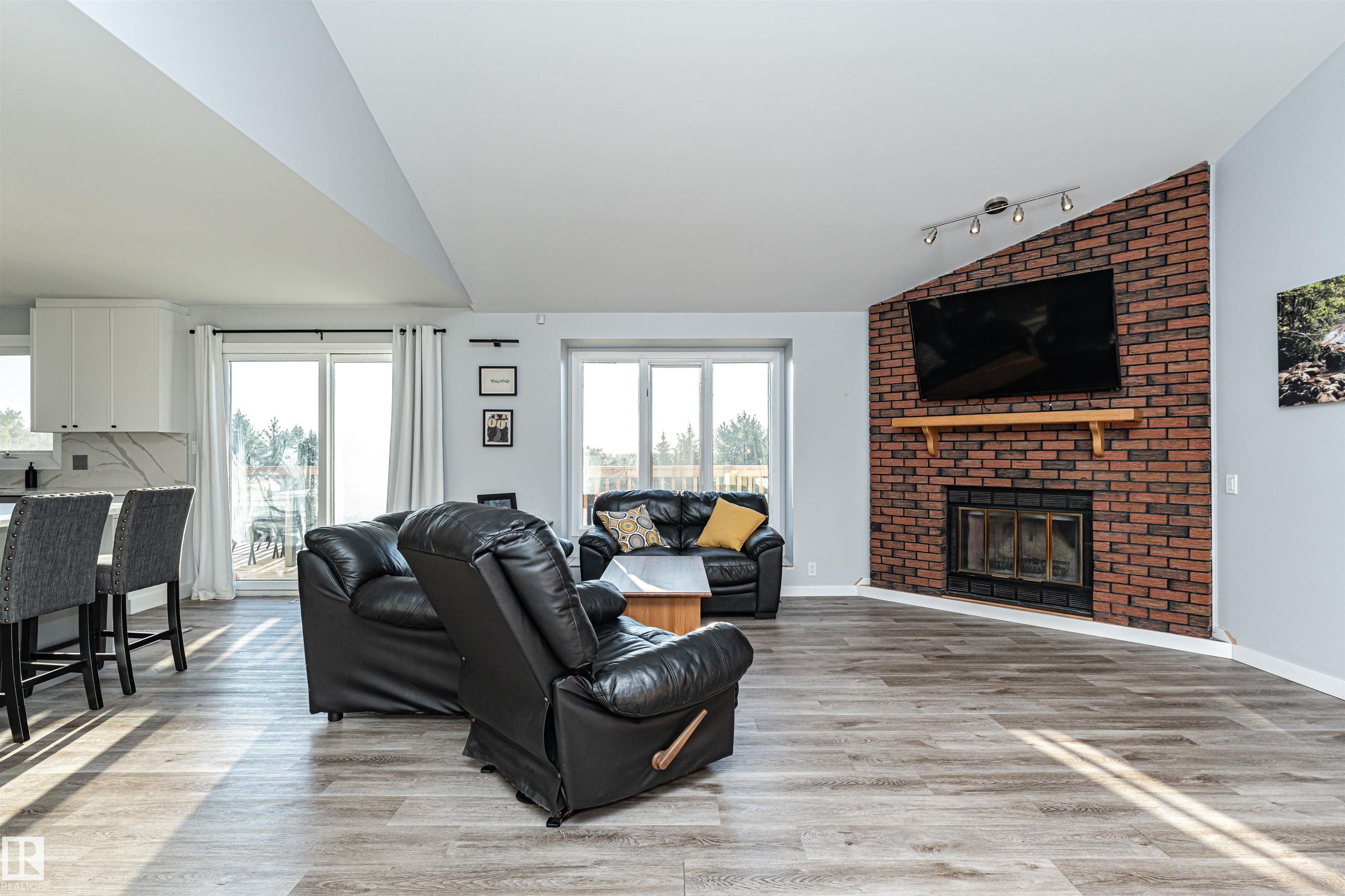 Photo 13 at 55517 Rr 240, Sturgeon Valley Vista, Rural Sturgeon County