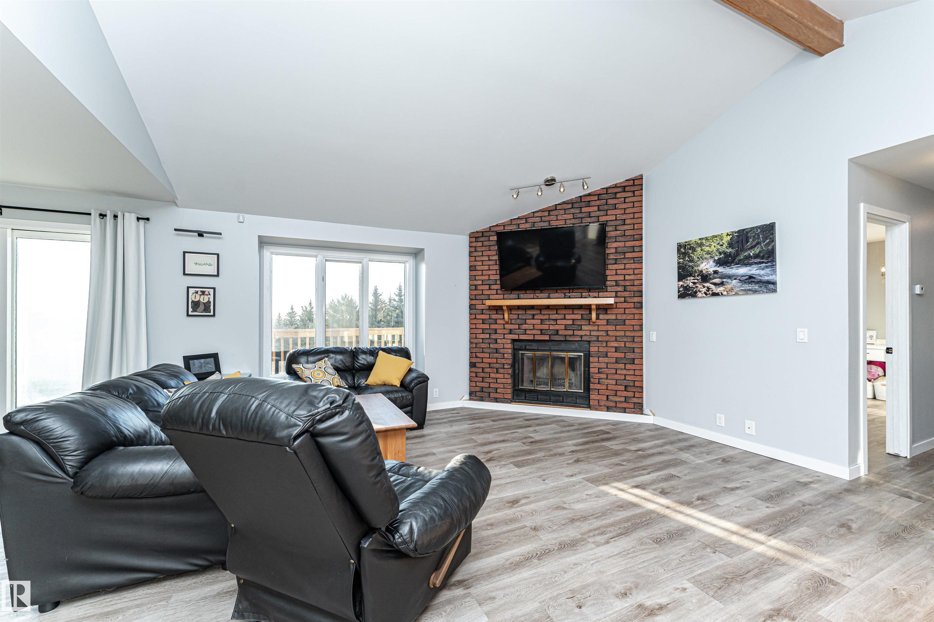 Photo 14 at 55517 Rr 240, Sturgeon Valley Vista, Rural Sturgeon County