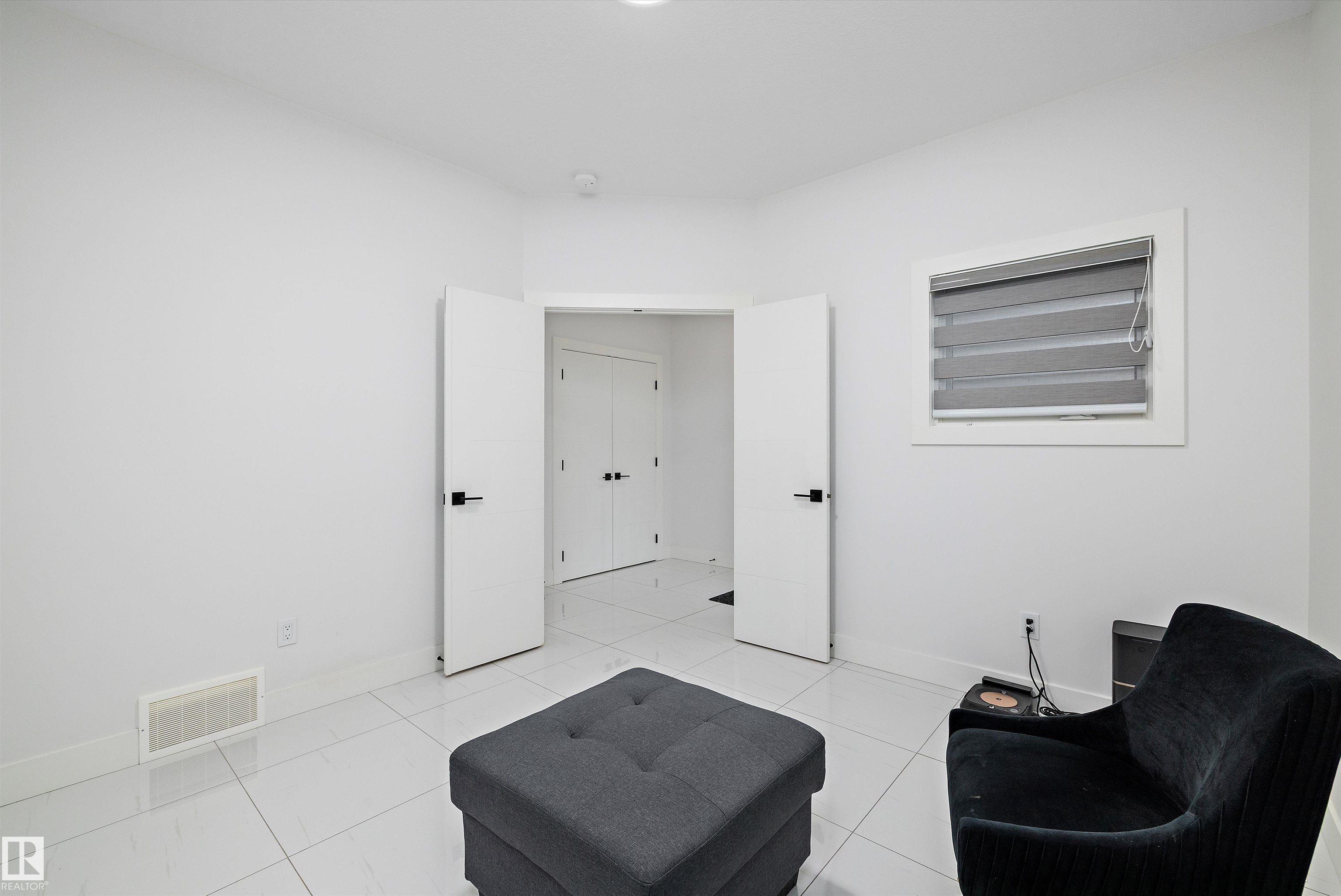 Photo 8 at 5343 Kimball Place SW, Keswick, Edmonton