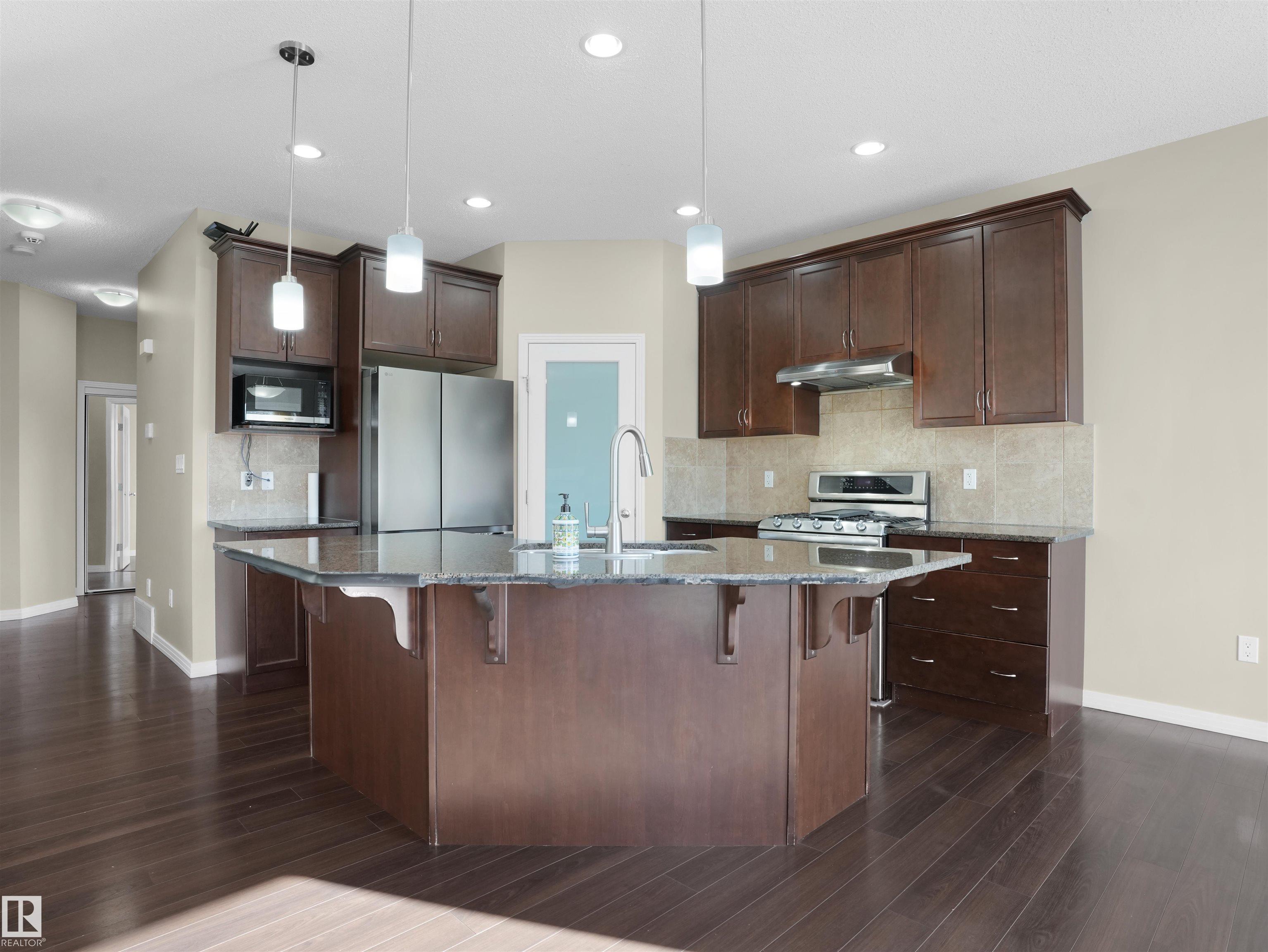 Photo 8 at 3907 6 Street NW, Maple Crest, Edmonton