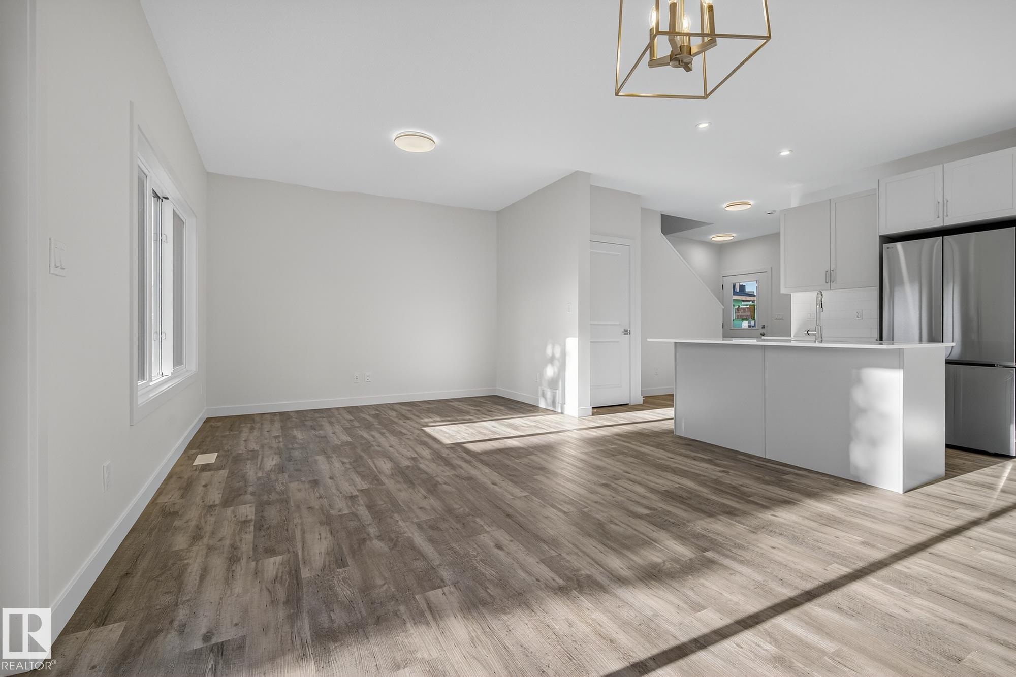 Photo 11 at 5 - 5122 213a Street NW, The Hamptons, Edmonton