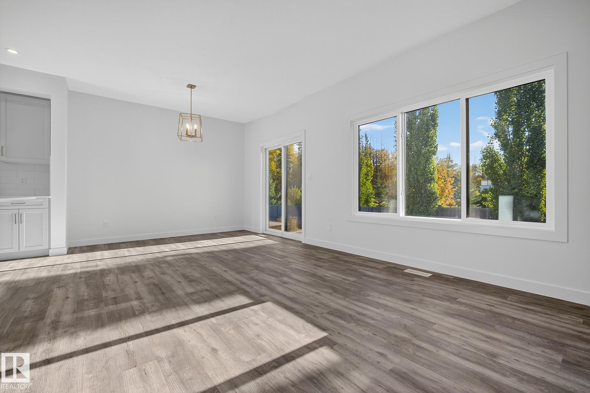 Photo 8 at 5 - 5122 213a Street NW, The Hamptons, Edmonton