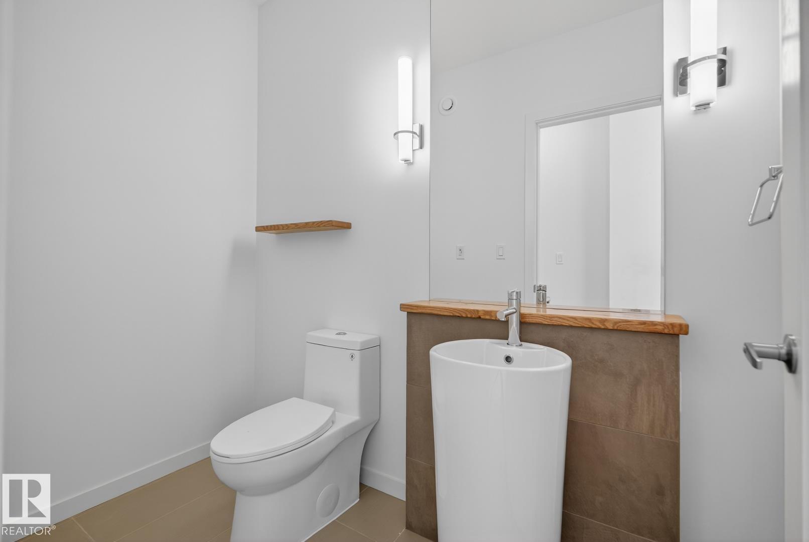 Photo 12 at 14502 103 Avenue NW, Grovenor, Edmonton