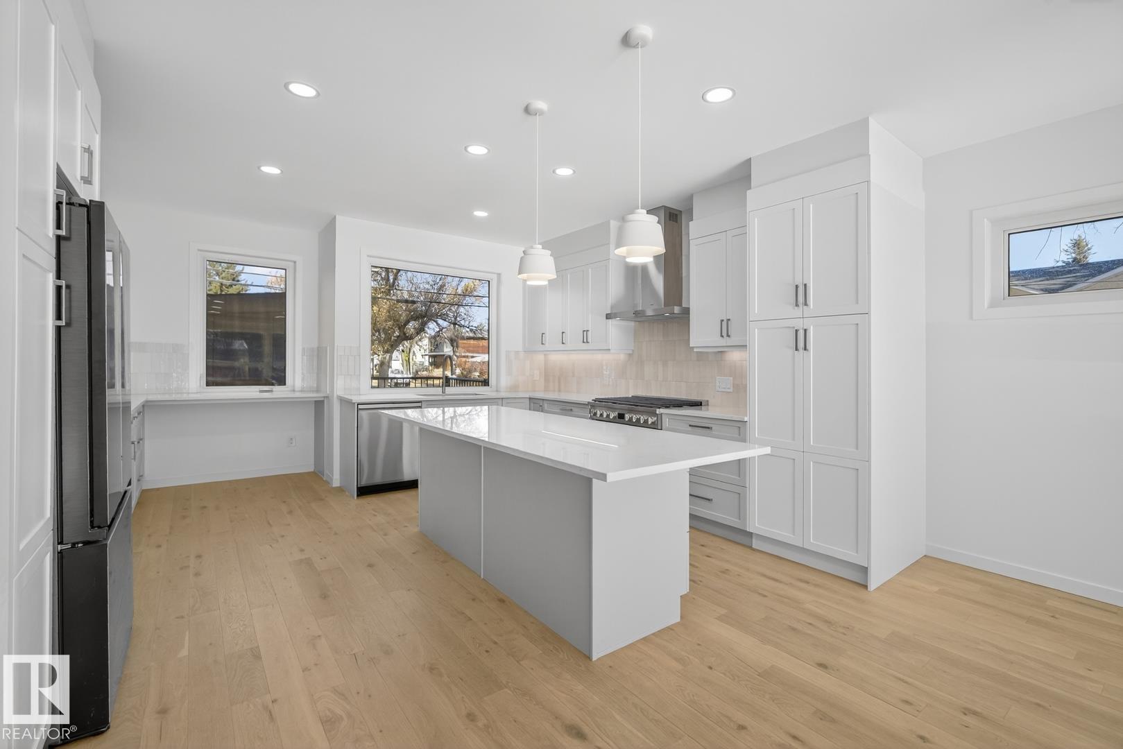 Photo 20 at 14502 103 Avenue NW, Grovenor, Edmonton