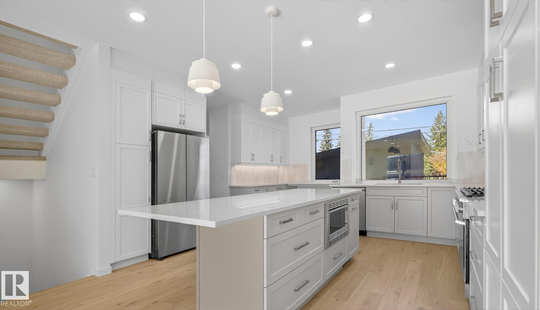 Photo 22 at 14502 103 Avenue NW, Grovenor, Edmonton