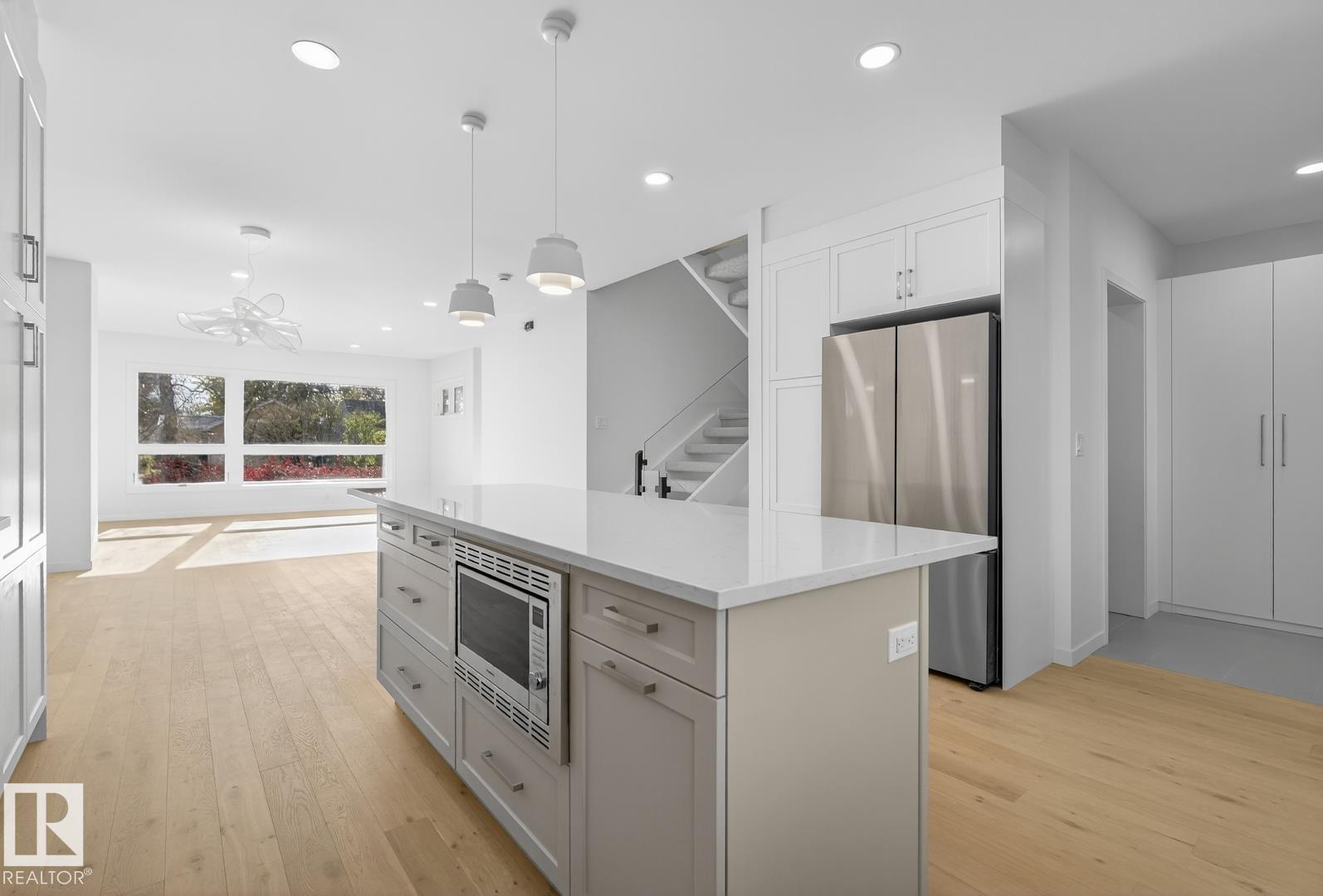 Photo 23 at 14502 103 Avenue NW, Grovenor, Edmonton