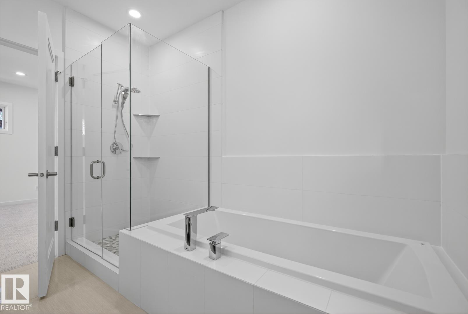 Photo 36 at 14502 103 Avenue NW, Grovenor, Edmonton