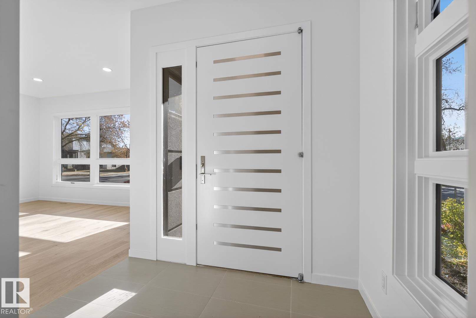 Photo 10 at 14502 103 Avenue NW, Grovenor, Edmonton