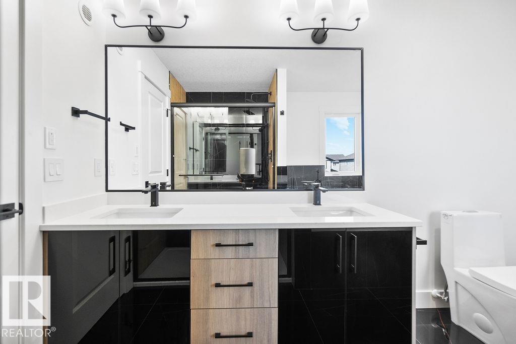 Photo 37 at 207 39 Avenue NW, Maple Crest, Edmonton