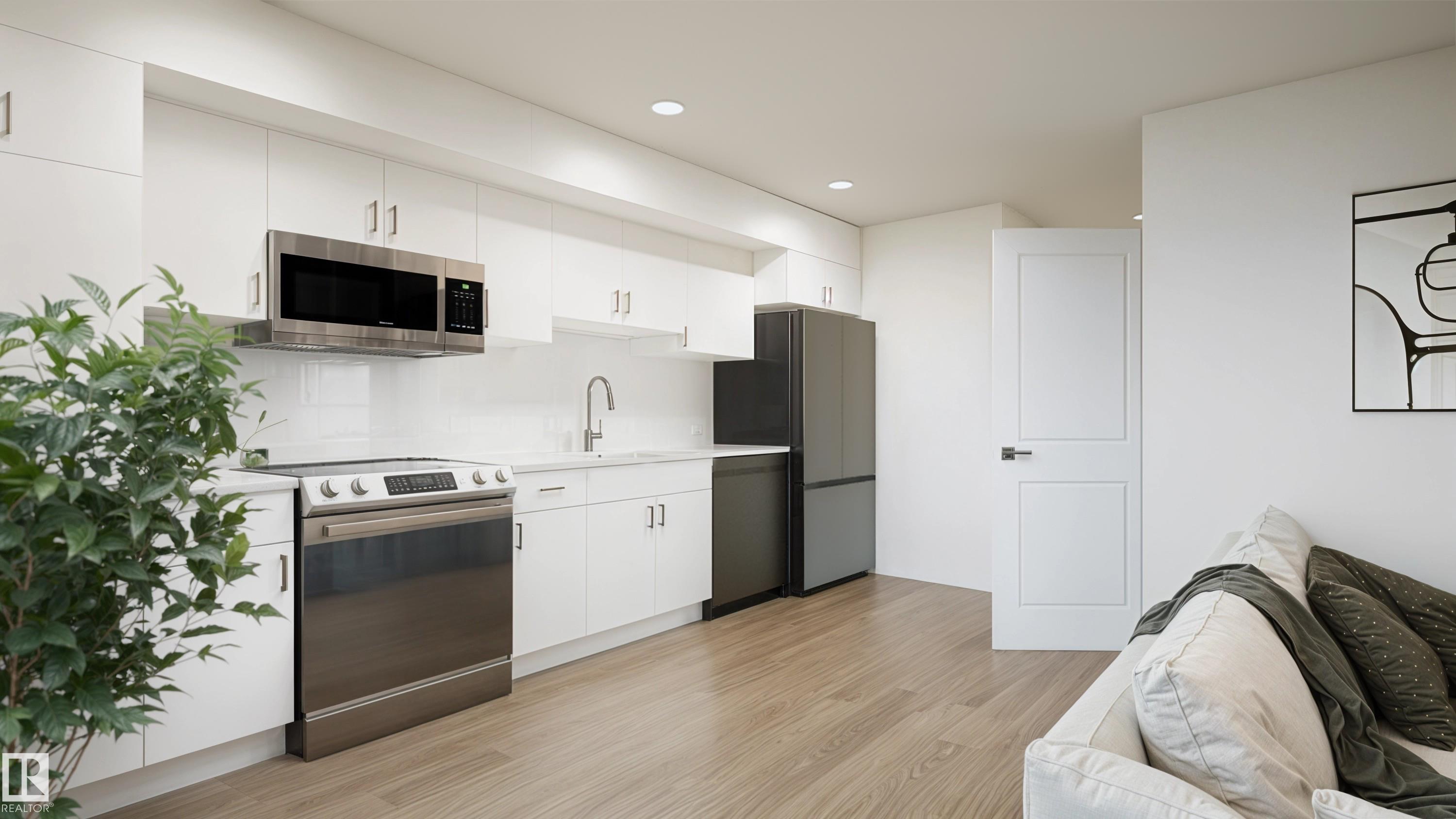 Picture for #37 17319 5 ST NE