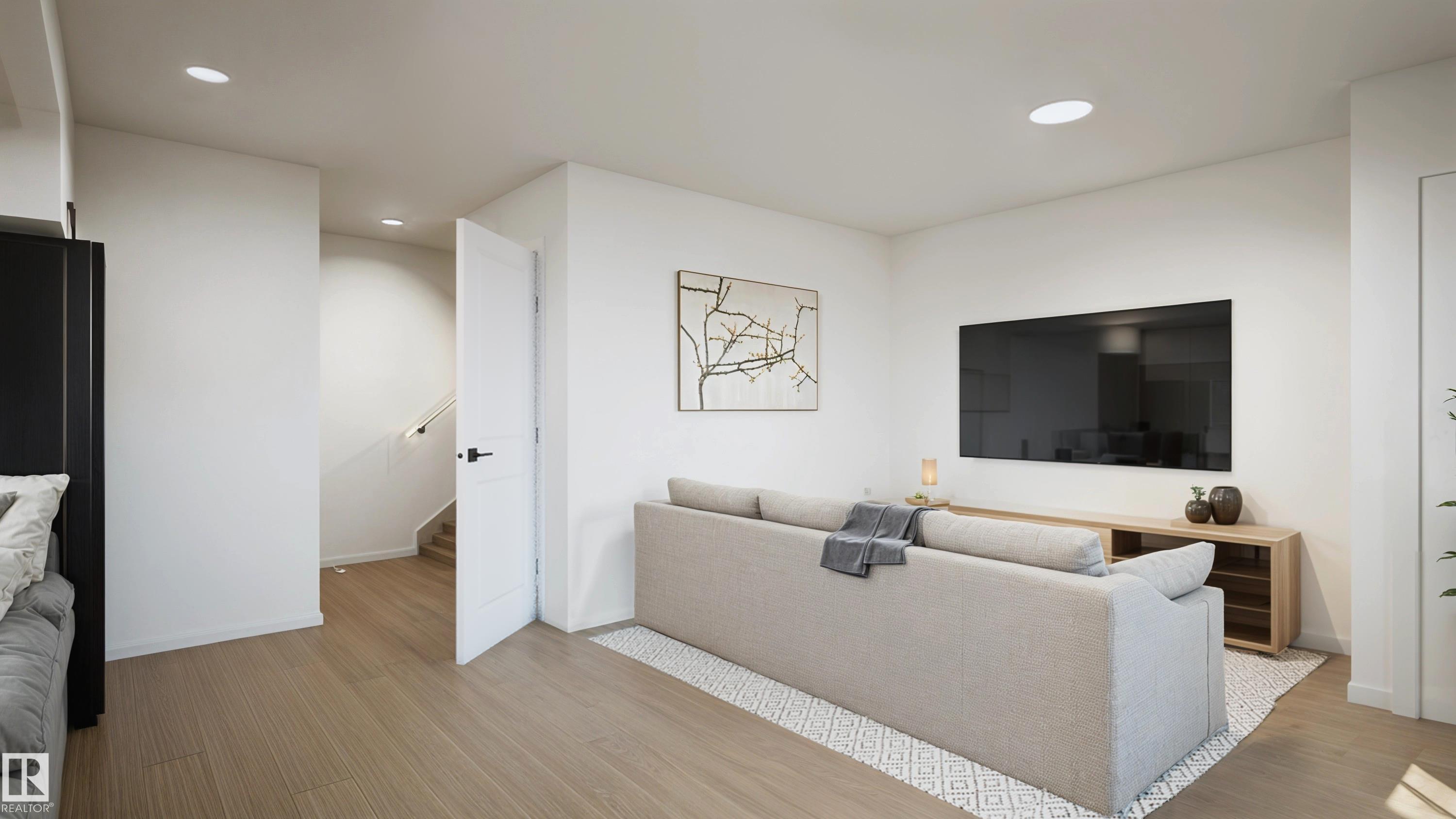 Picture for #37 17319 5 ST NE