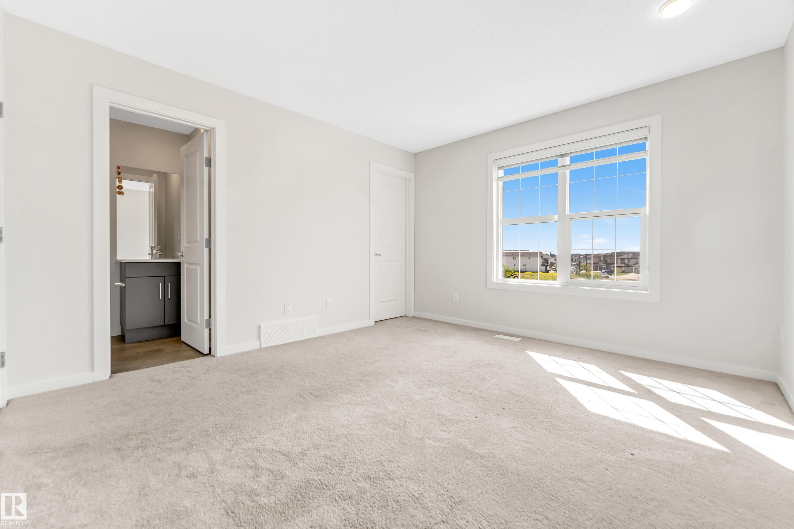 Photo 17 at 2095 Maple Road NW, Maple Crest, Edmonton