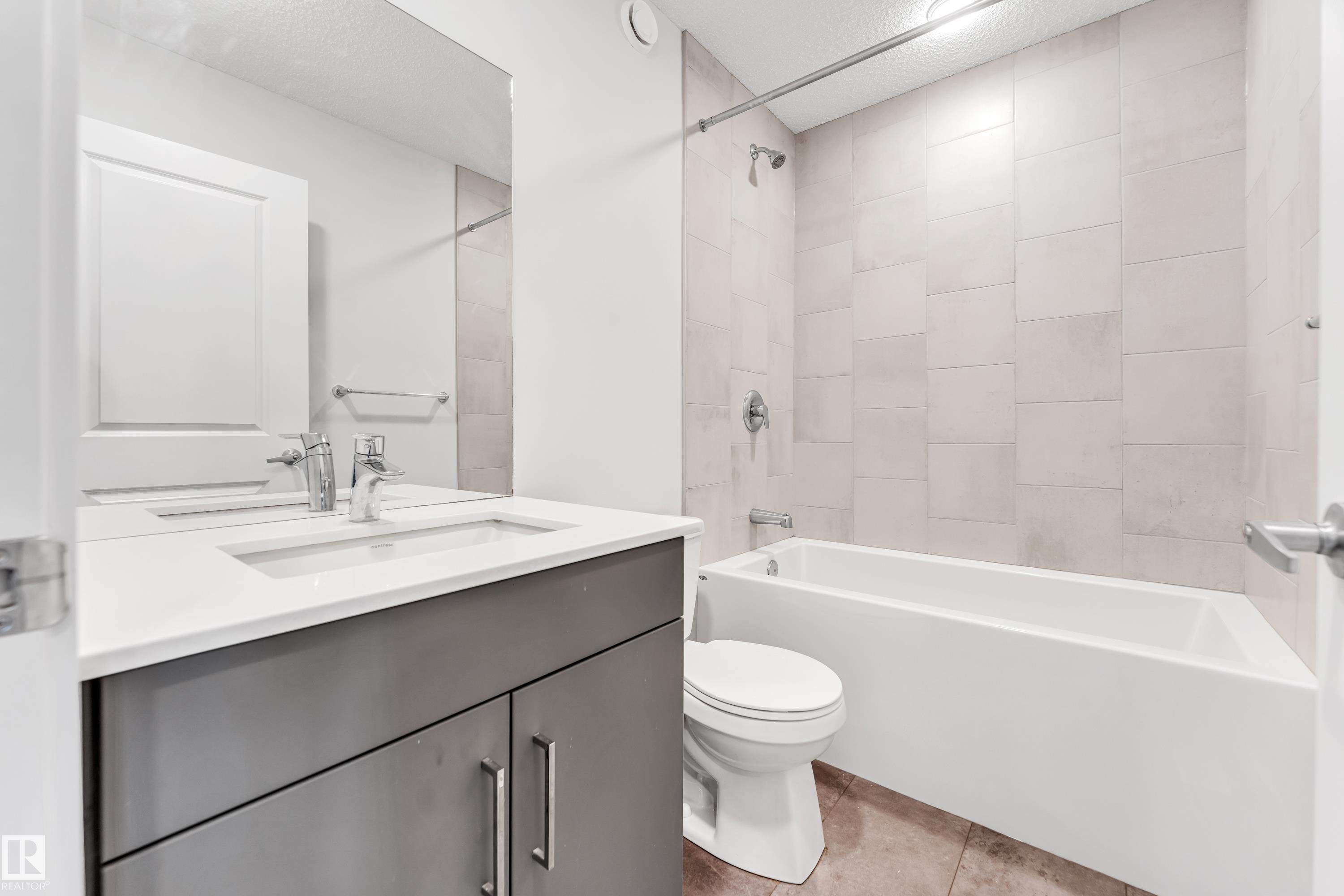 Photo 25 at 2095 Maple Road NW, Maple Crest, Edmonton