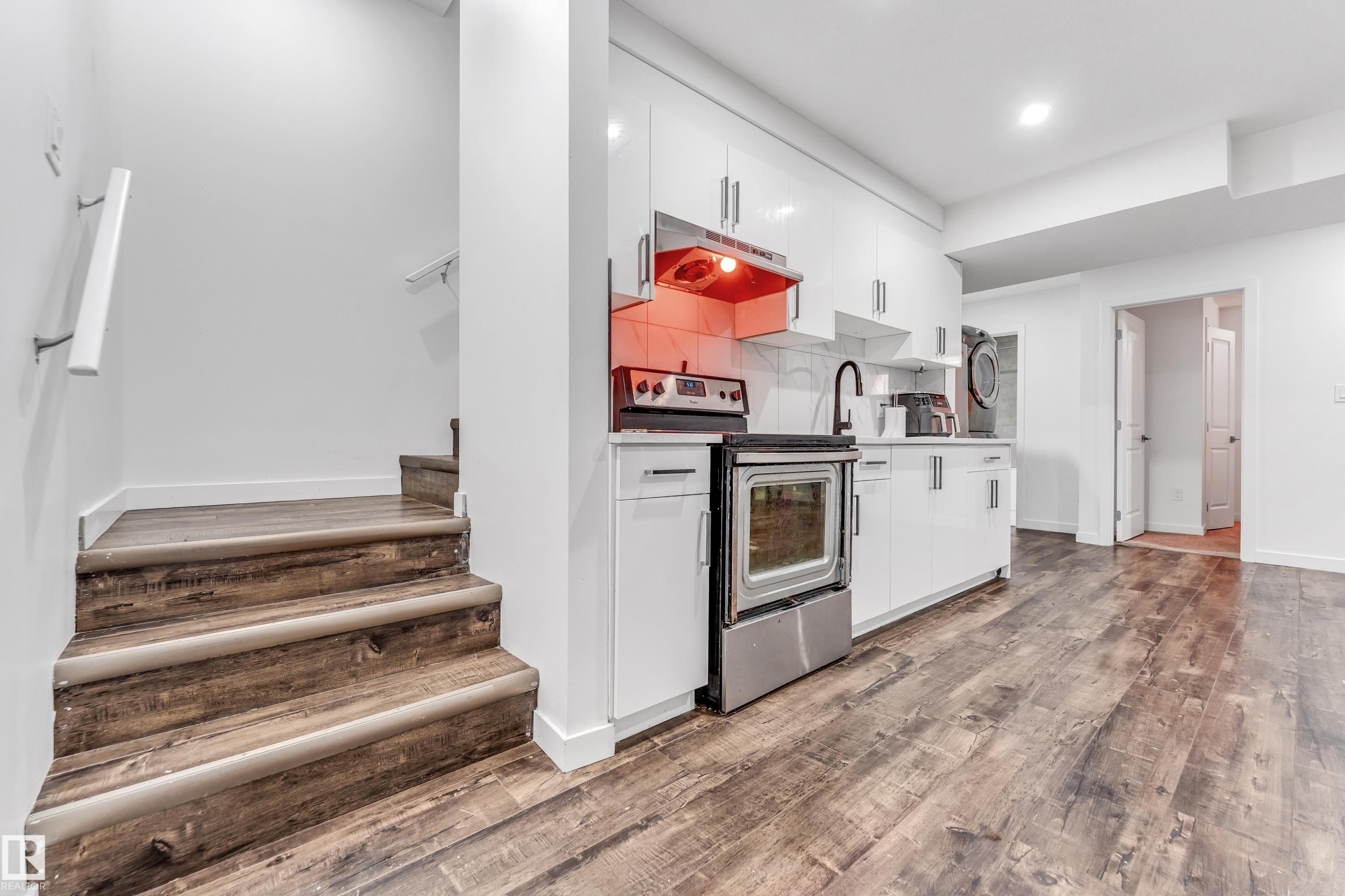 Photo 27 at 2095 Maple Road NW, Maple Crest, Edmonton