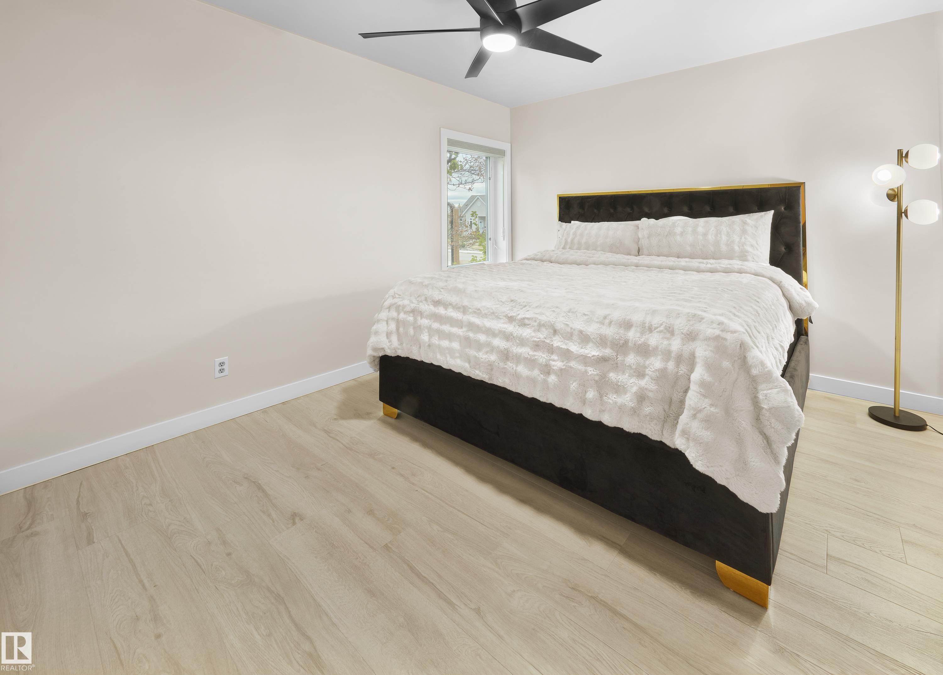 Photo 15 at 11650 72 Avenue NW, Belgravia, Edmonton