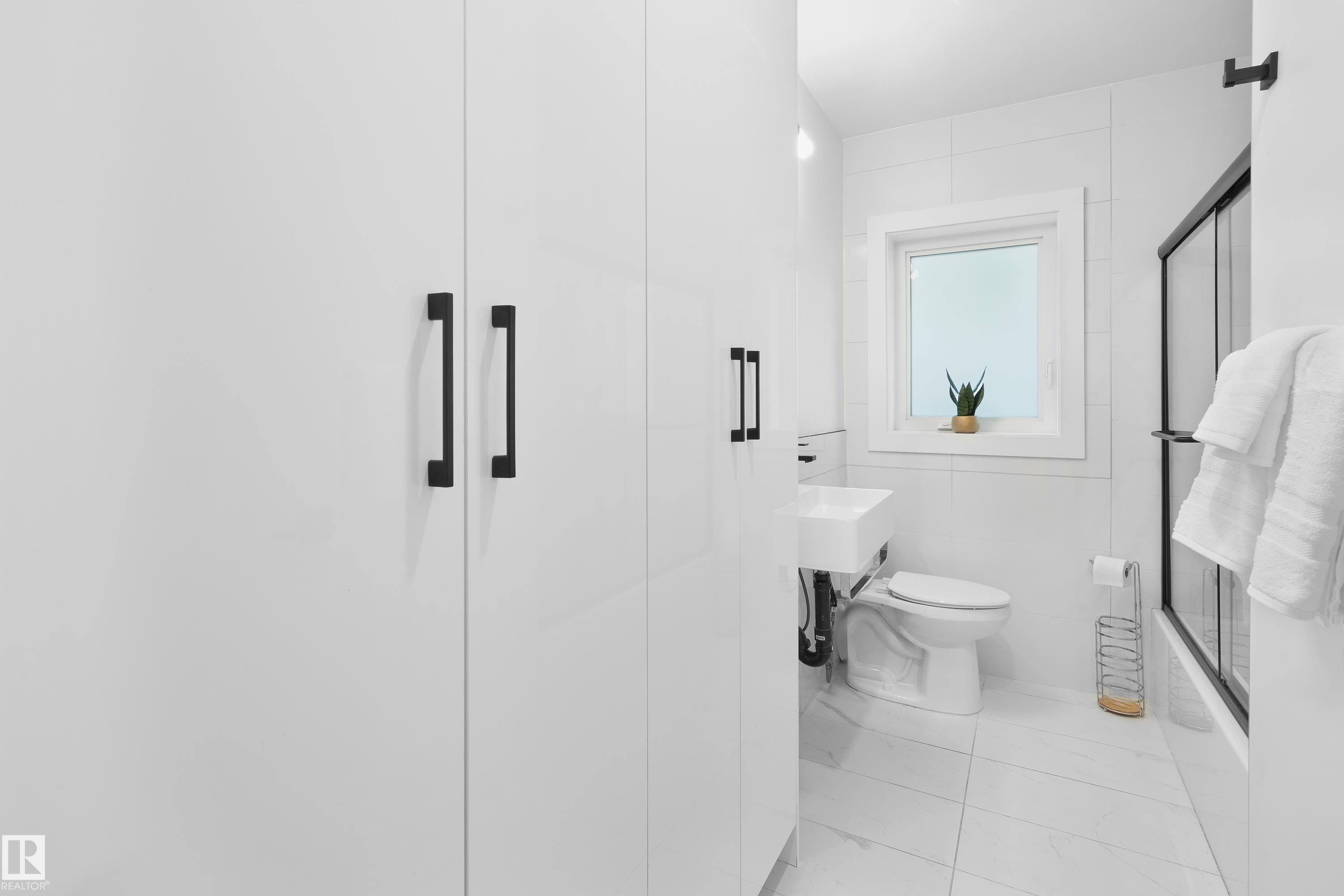 Photo 17 at 11650 72 Avenue NW, Belgravia, Edmonton