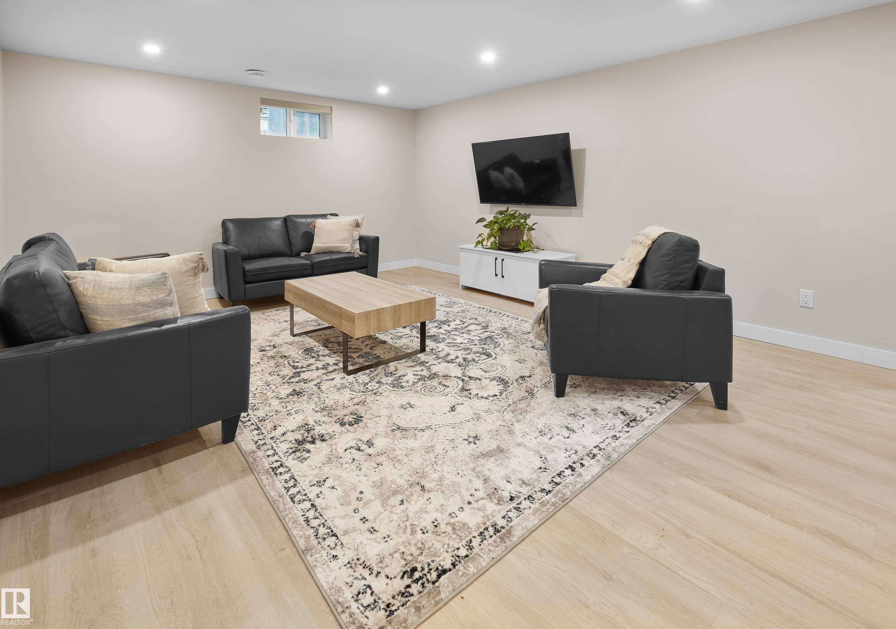 Photo 21 at 11650 72 Avenue NW, Belgravia, Edmonton