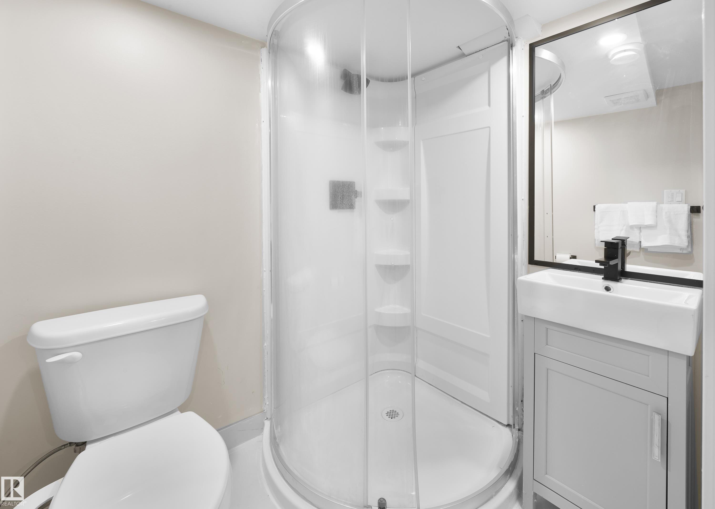 Photo 25 at 11650 72 Avenue NW, Belgravia, Edmonton