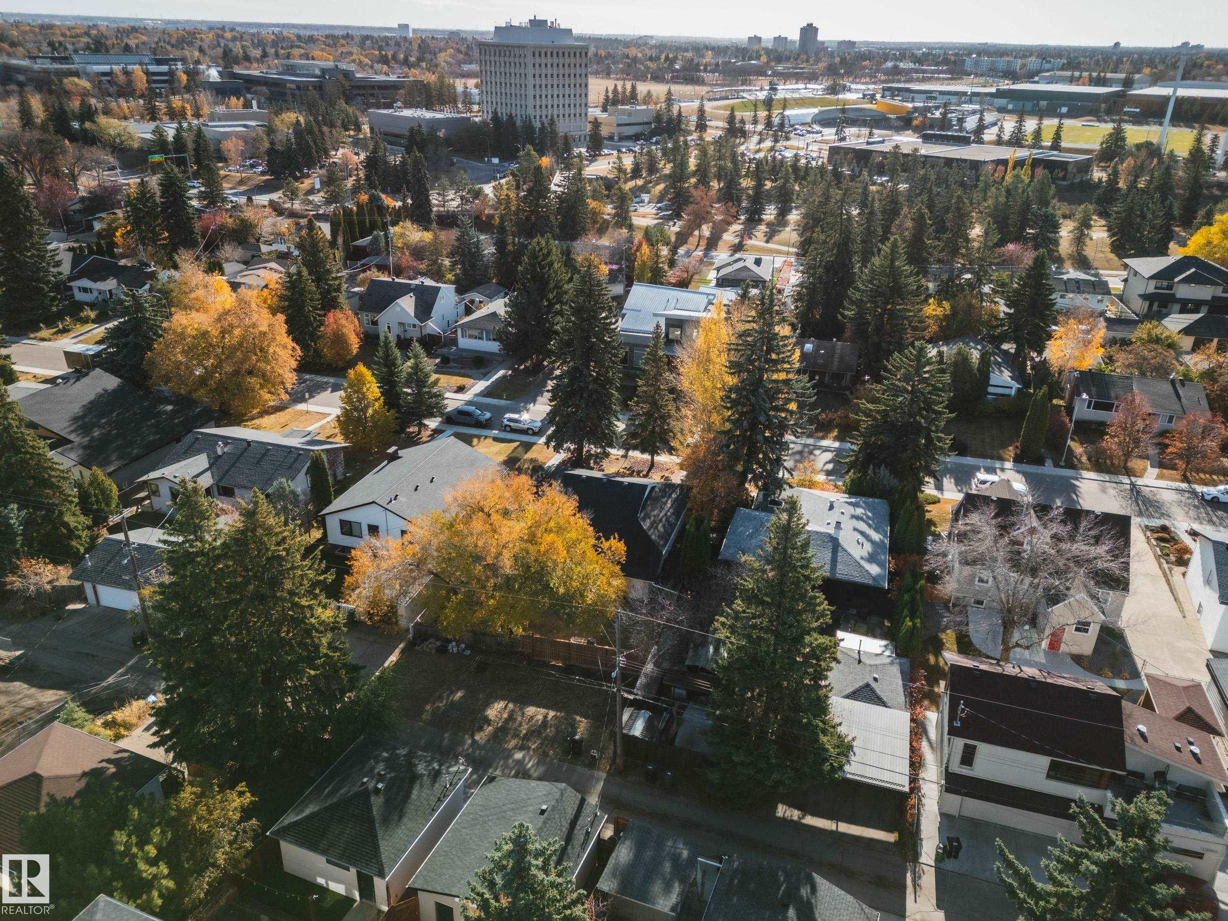 Photo 39 at 11650 72 Avenue NW, Belgravia, Edmonton