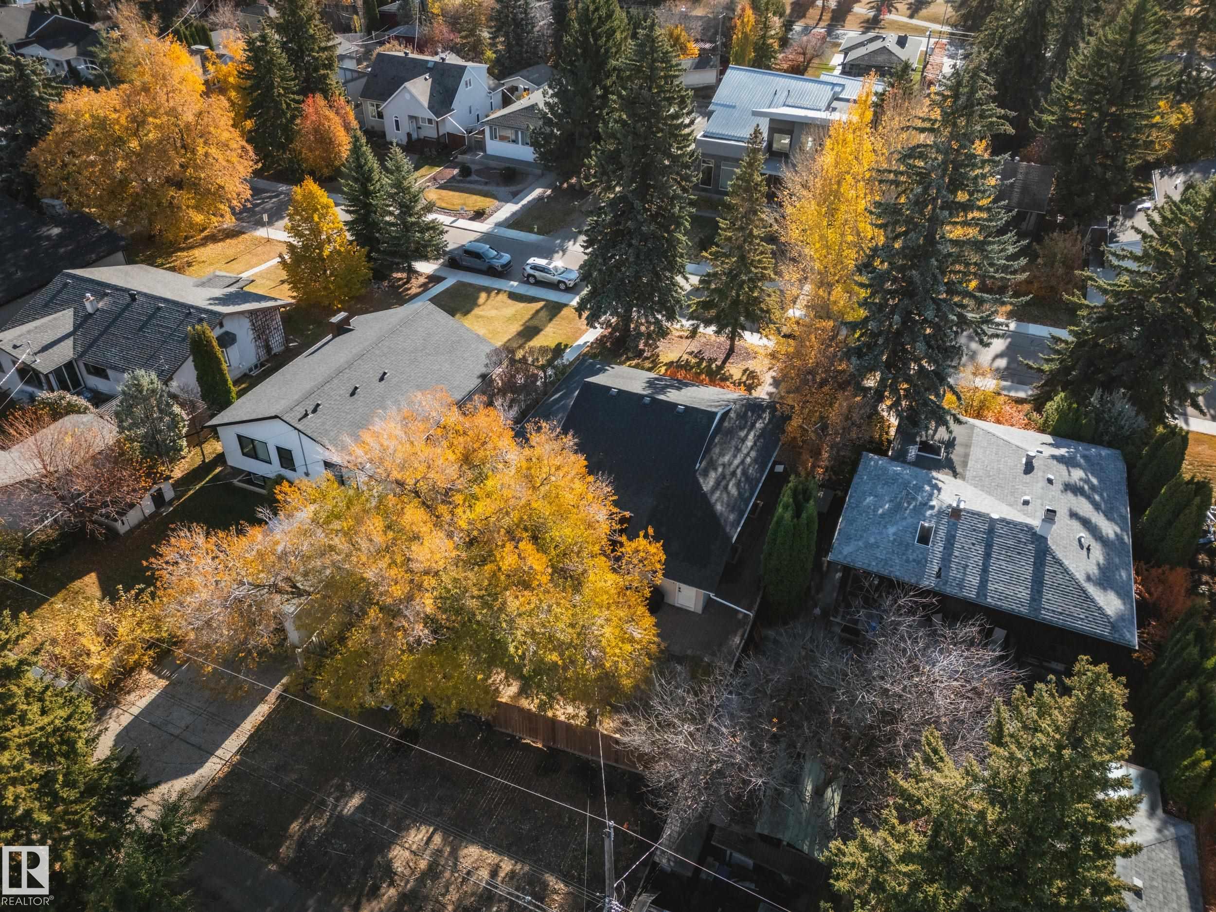 Photo 42 at 11650 72 Avenue NW, Belgravia, Edmonton