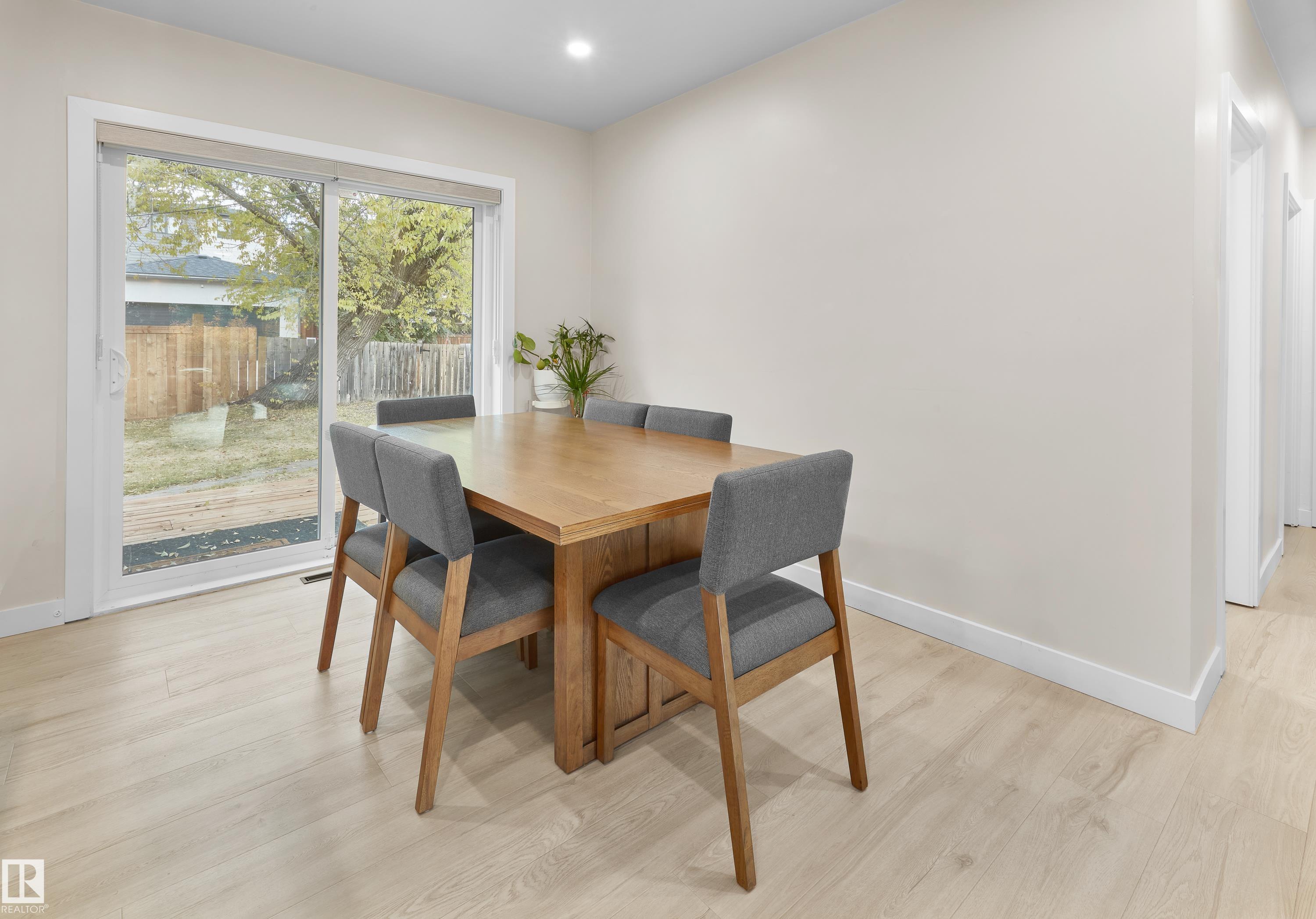 Photo 10 at 11650 72 Avenue NW, Belgravia, Edmonton