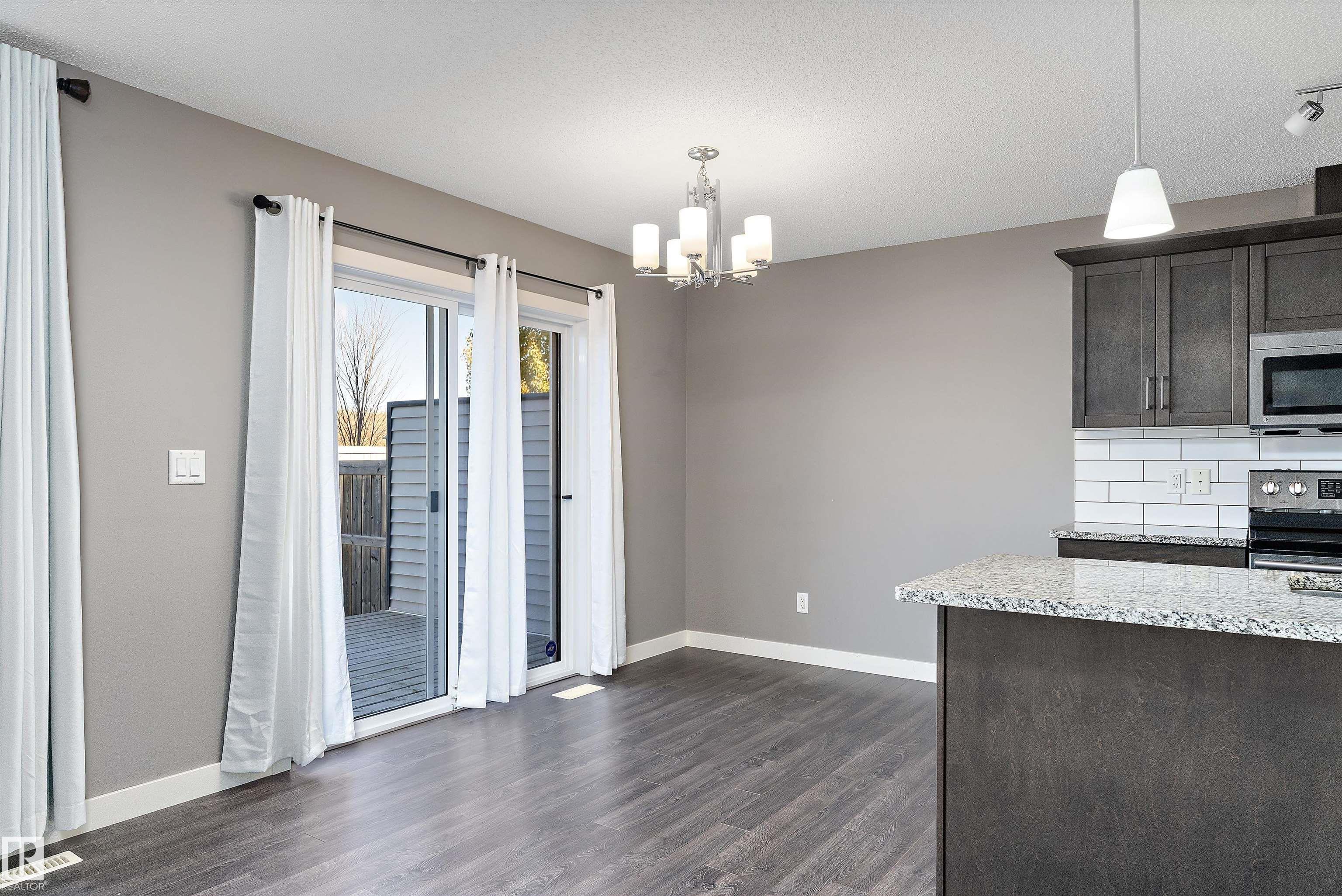 Photo 11 at 3520 49 Avenue, Forest Heights, Beaumont