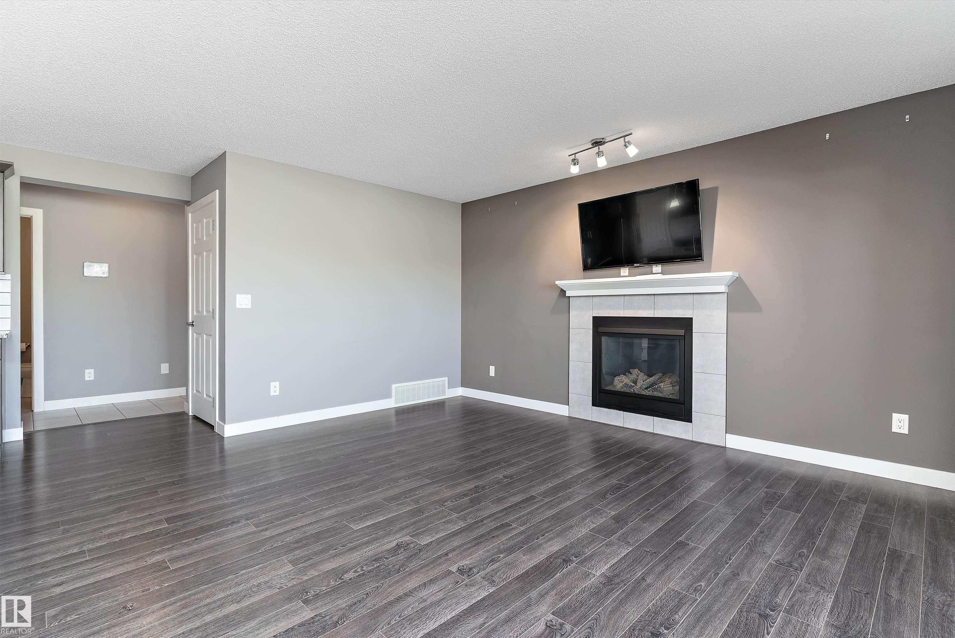 Photo 16 at 3520 49 Avenue, Forest Heights, Beaumont