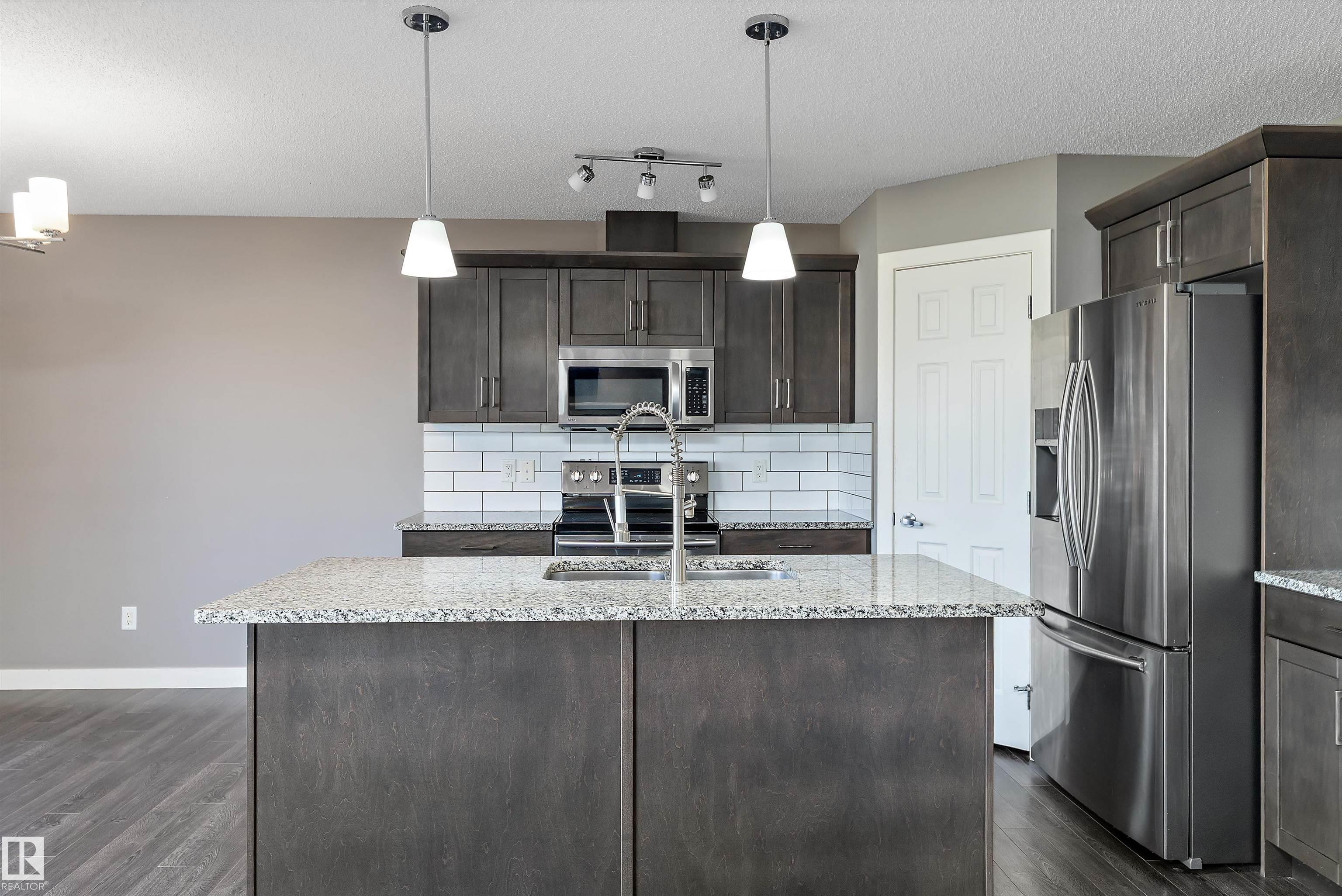 Photo 6 at 3520 49 Avenue, Forest Heights, Beaumont