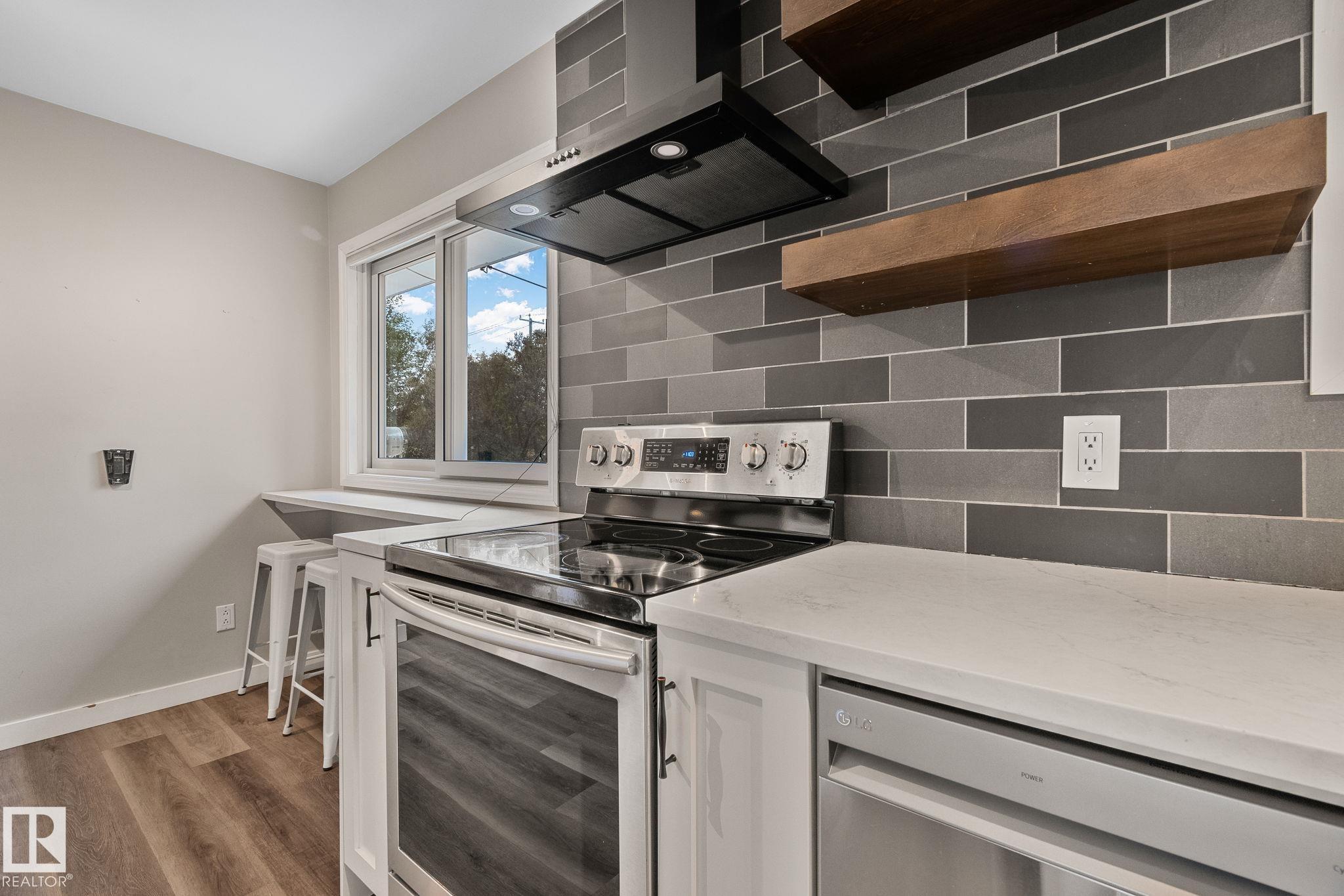 Photo 15 at 10324 50 Street NW, Fulton Place, Edmonton