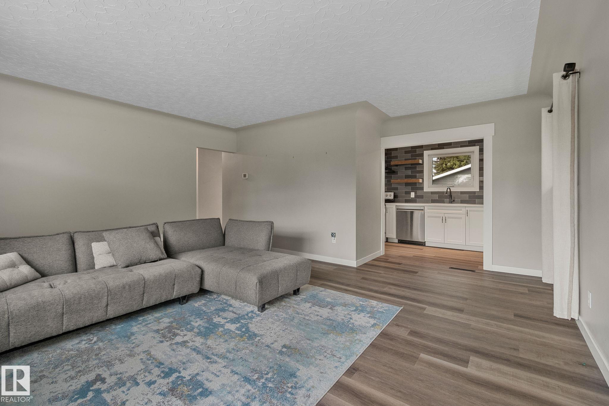 Photo 6 at 10324 50 Street NW, Fulton Place, Edmonton