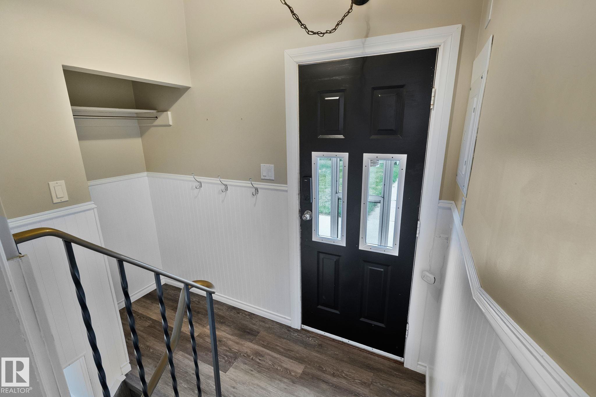 Photo 7 at 10324 50 Street NW, Fulton Place, Edmonton