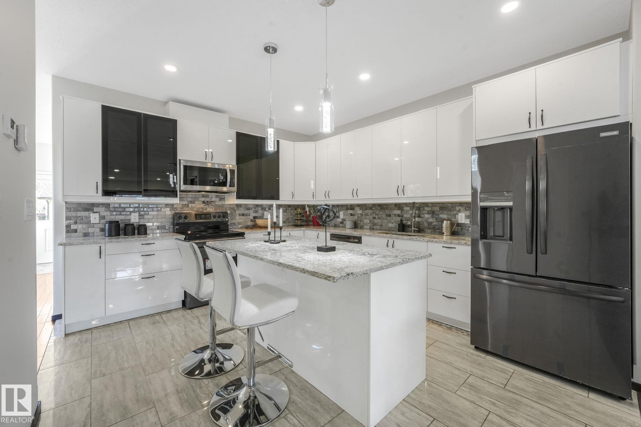 Photo 15 at 11625 126 Street NW, Inglewood, Edmonton