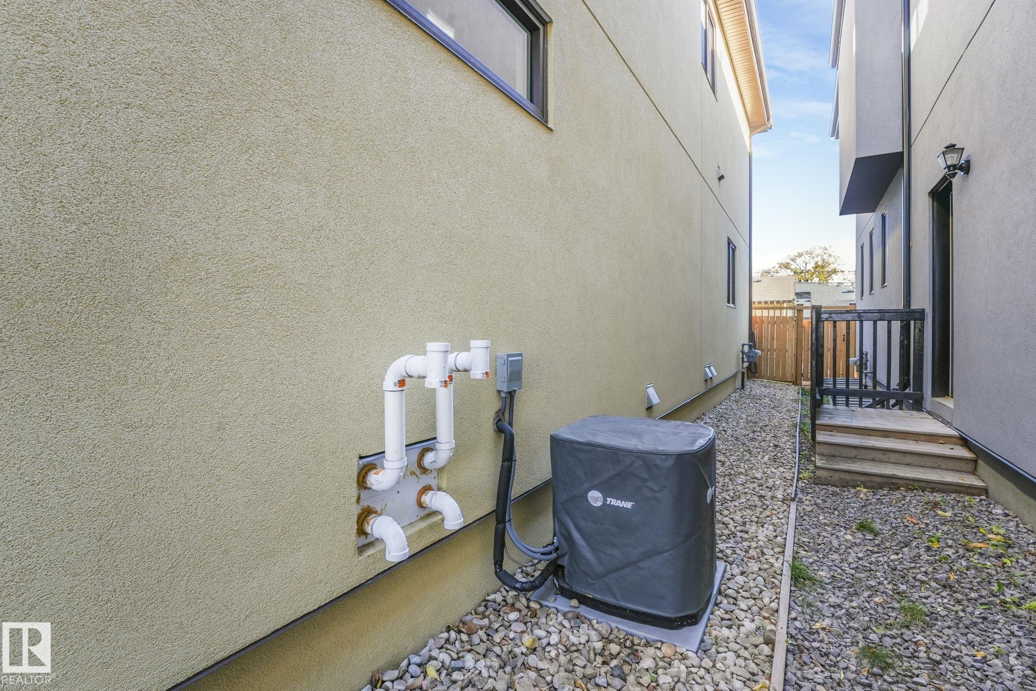 Photo 7 at 11625 126 Street NW, Inglewood, Edmonton