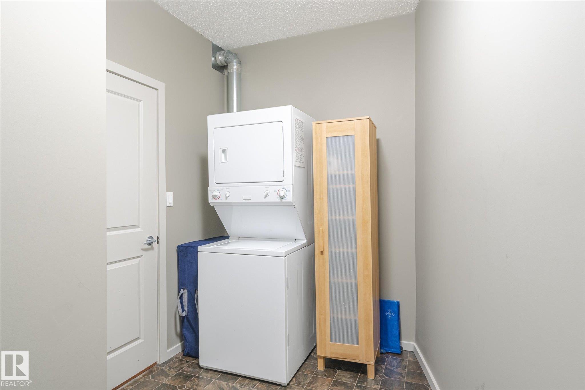 Photo 36 at 303 - 9910 111 Street NW, Wîhkwêntôwin, Edmonton