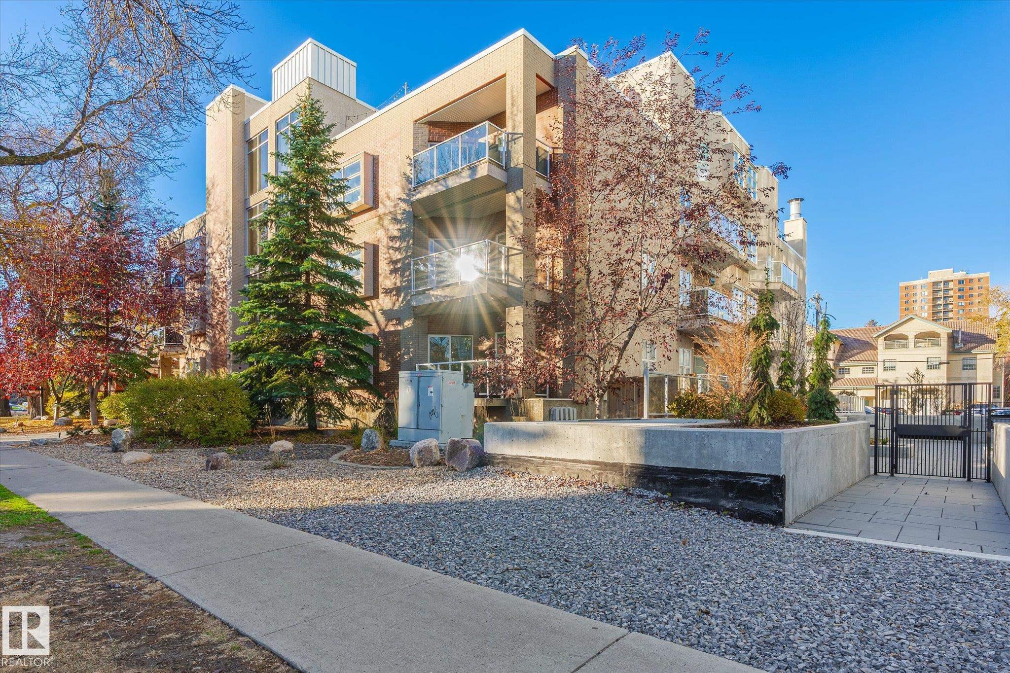 Photo 41 at 303 - 9910 111 Street NW, Wîhkwêntôwin, Edmonton