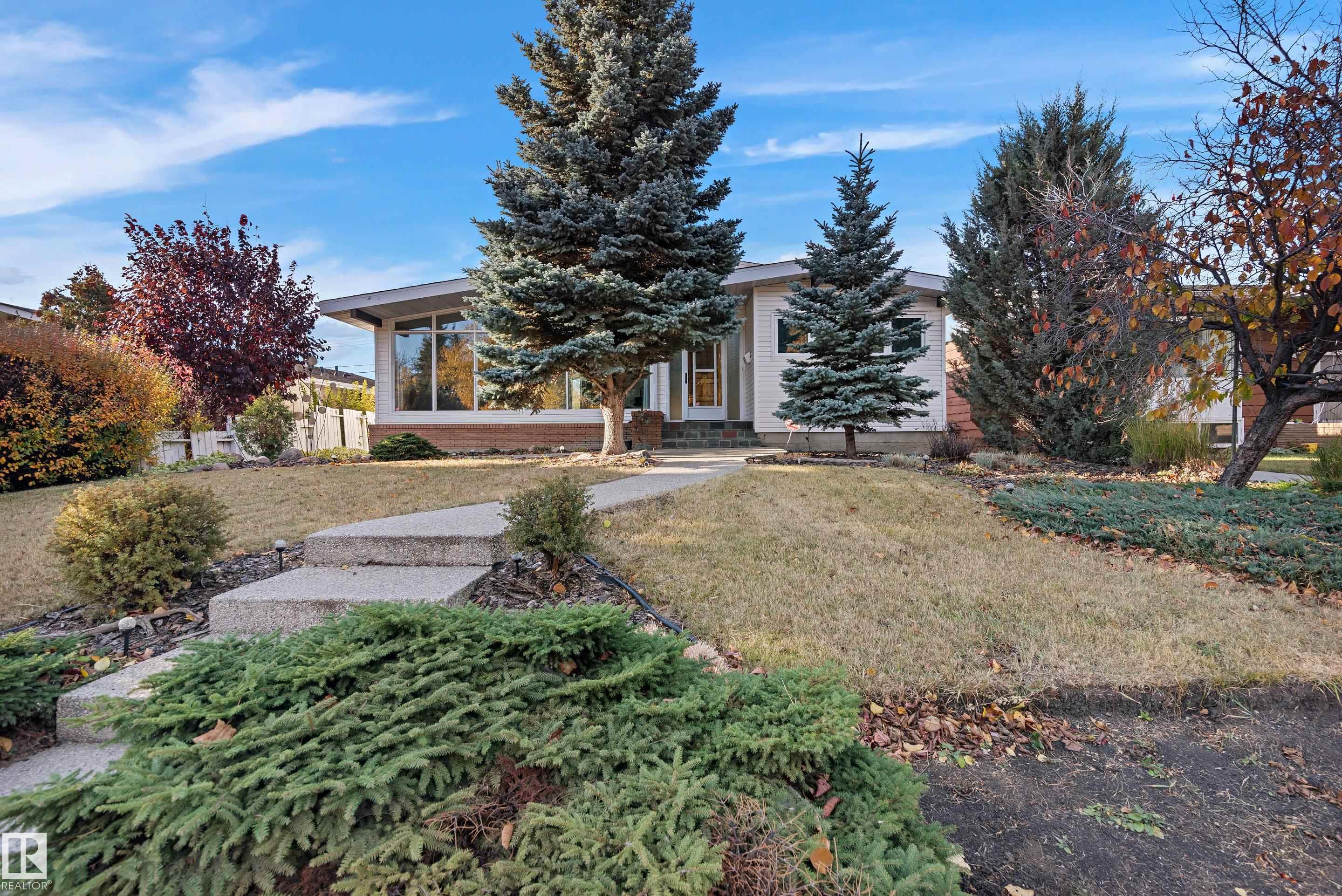 Photo 2 at 9708 64 Street NW, Ottewell, Edmonton