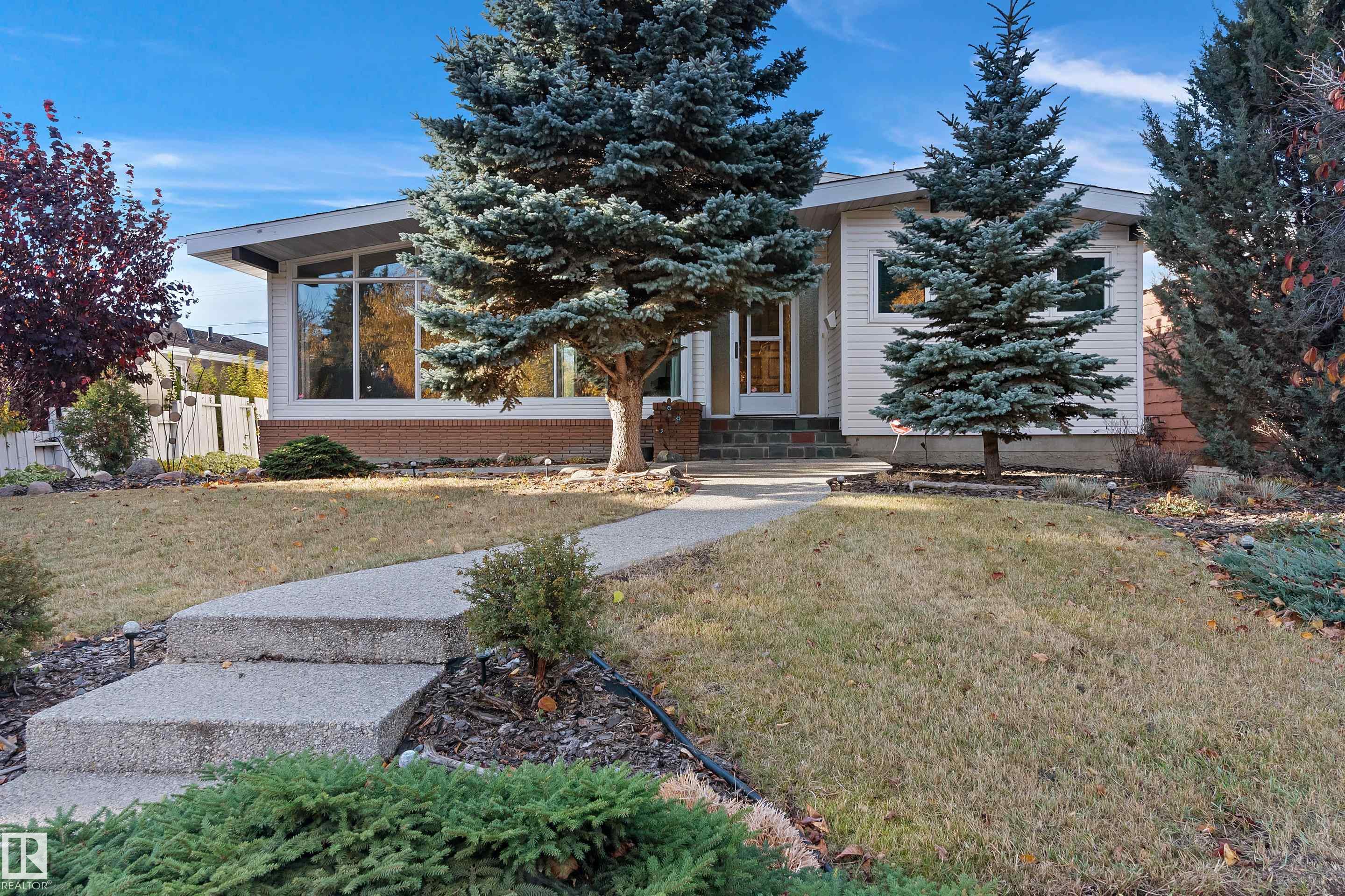 Photo 3 at 9708 64 Street NW, Ottewell, Edmonton