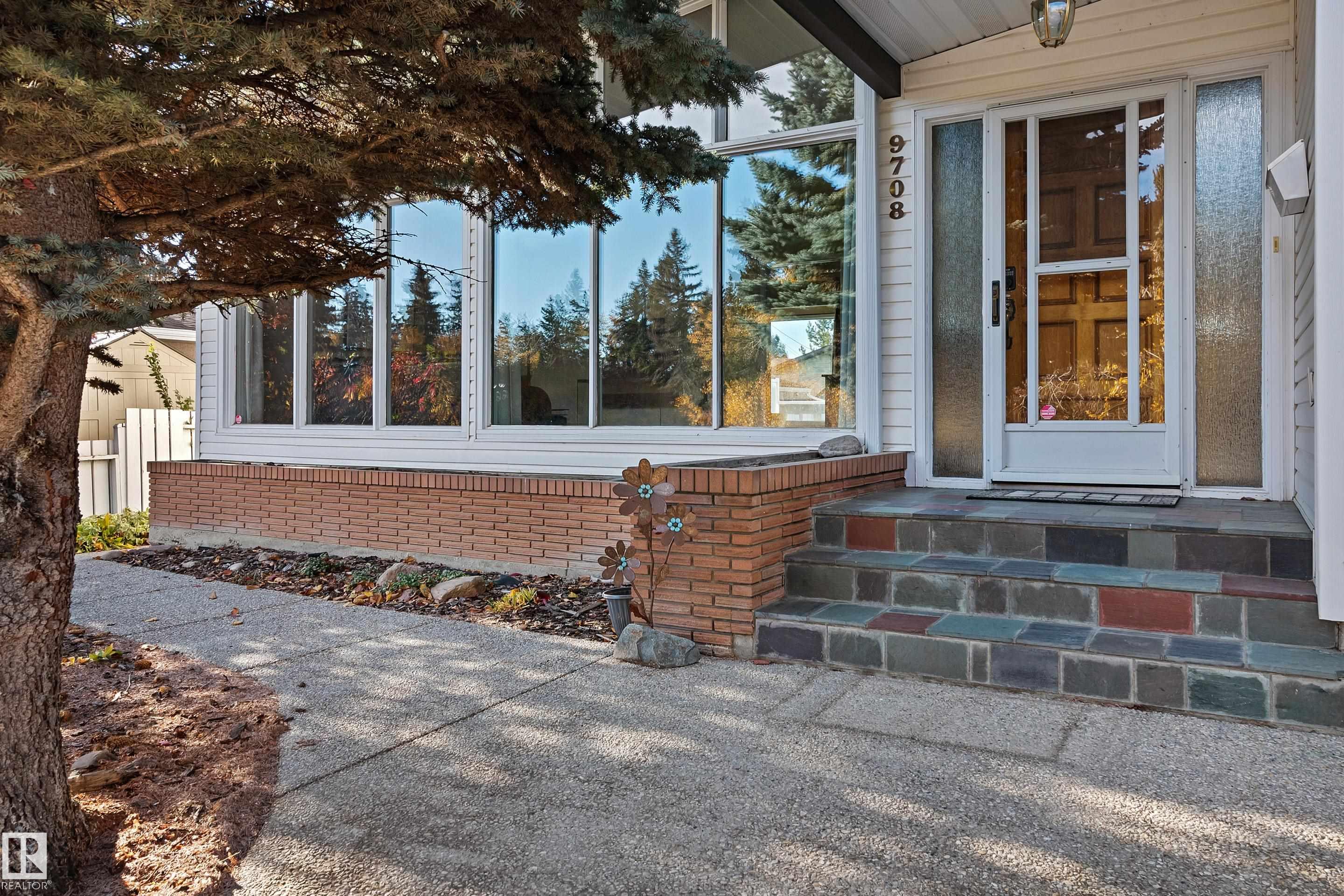 Photo 6 at 9708 64 Street NW, Ottewell, Edmonton