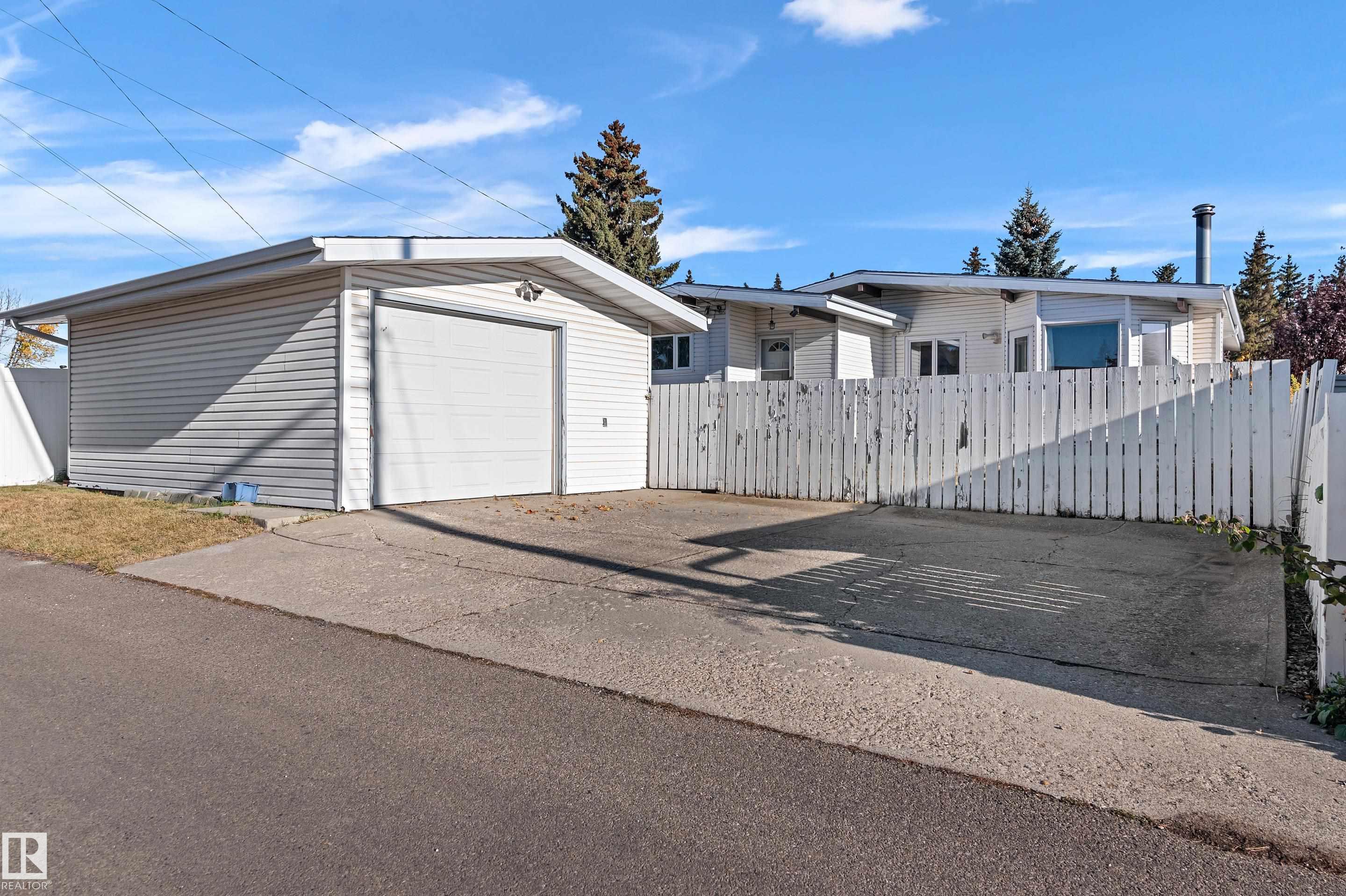 Photo 52 at 9708 64 Street NW, Ottewell, Edmonton