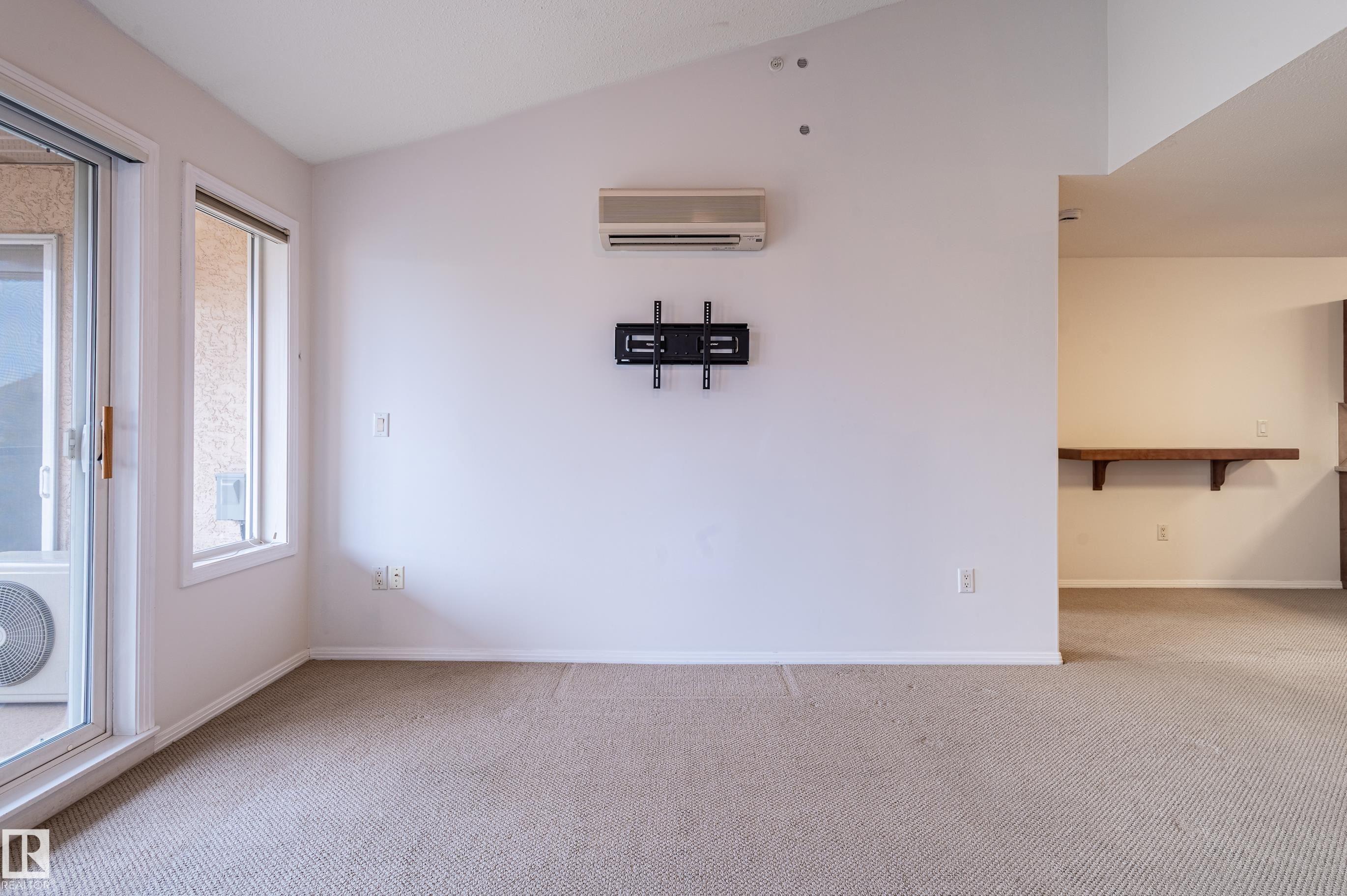 Photo 16 at 401 - 8912 156 Street NW, Meadowlark Park, Edmonton